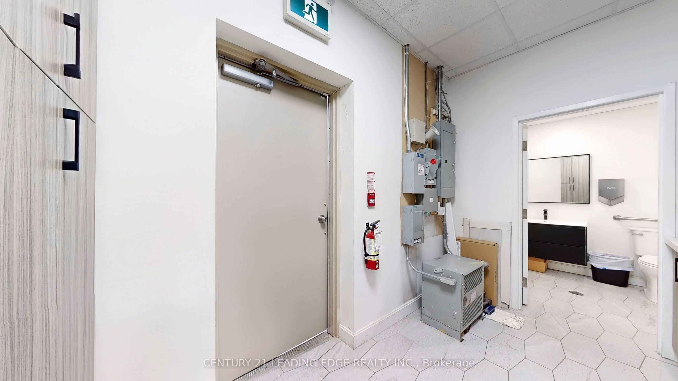 #6 - 9889 Markham Rd Property Photo 33