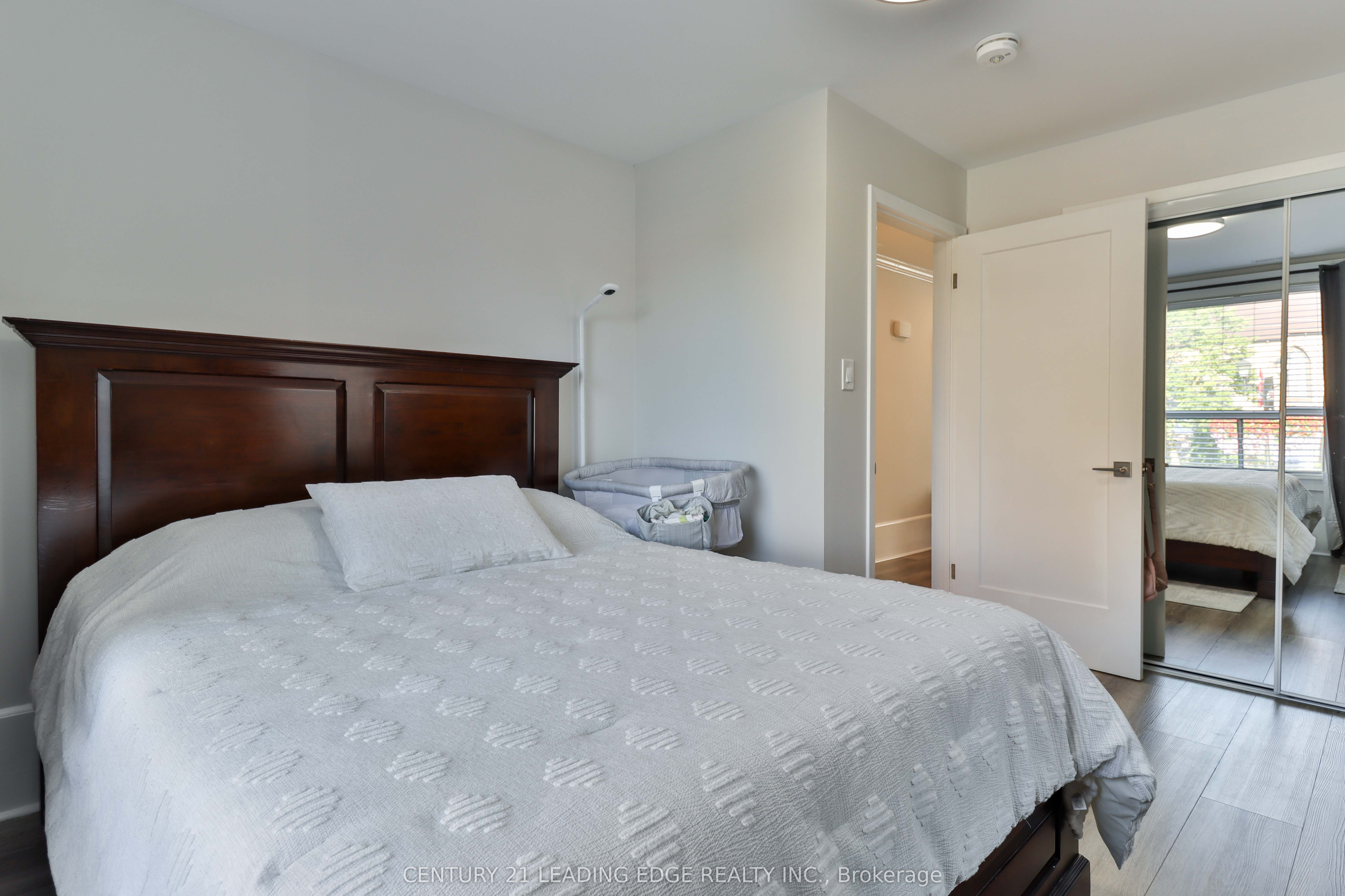 487 Eagle Street Property Photo 8