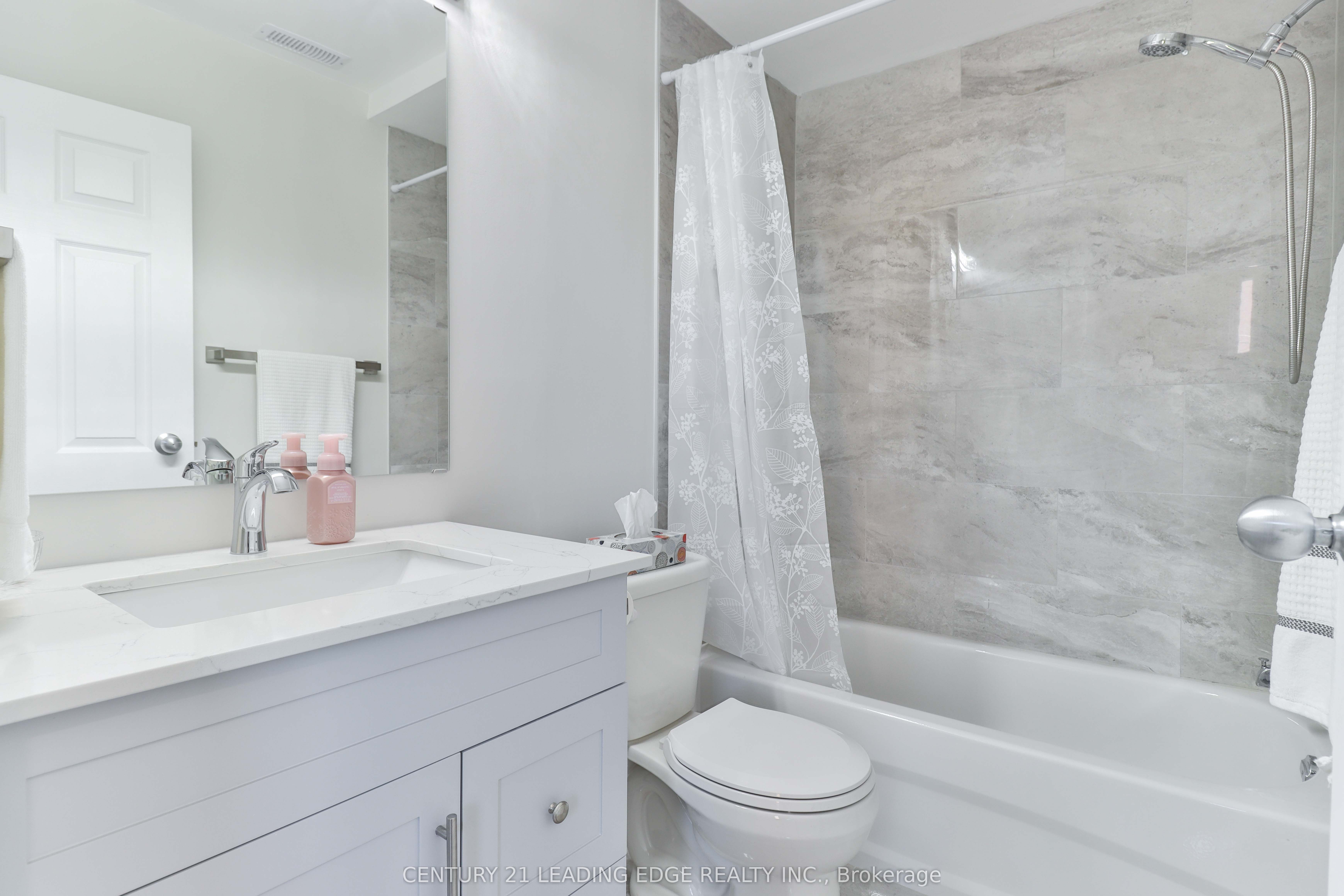 487 Eagle Street Property Photo 25