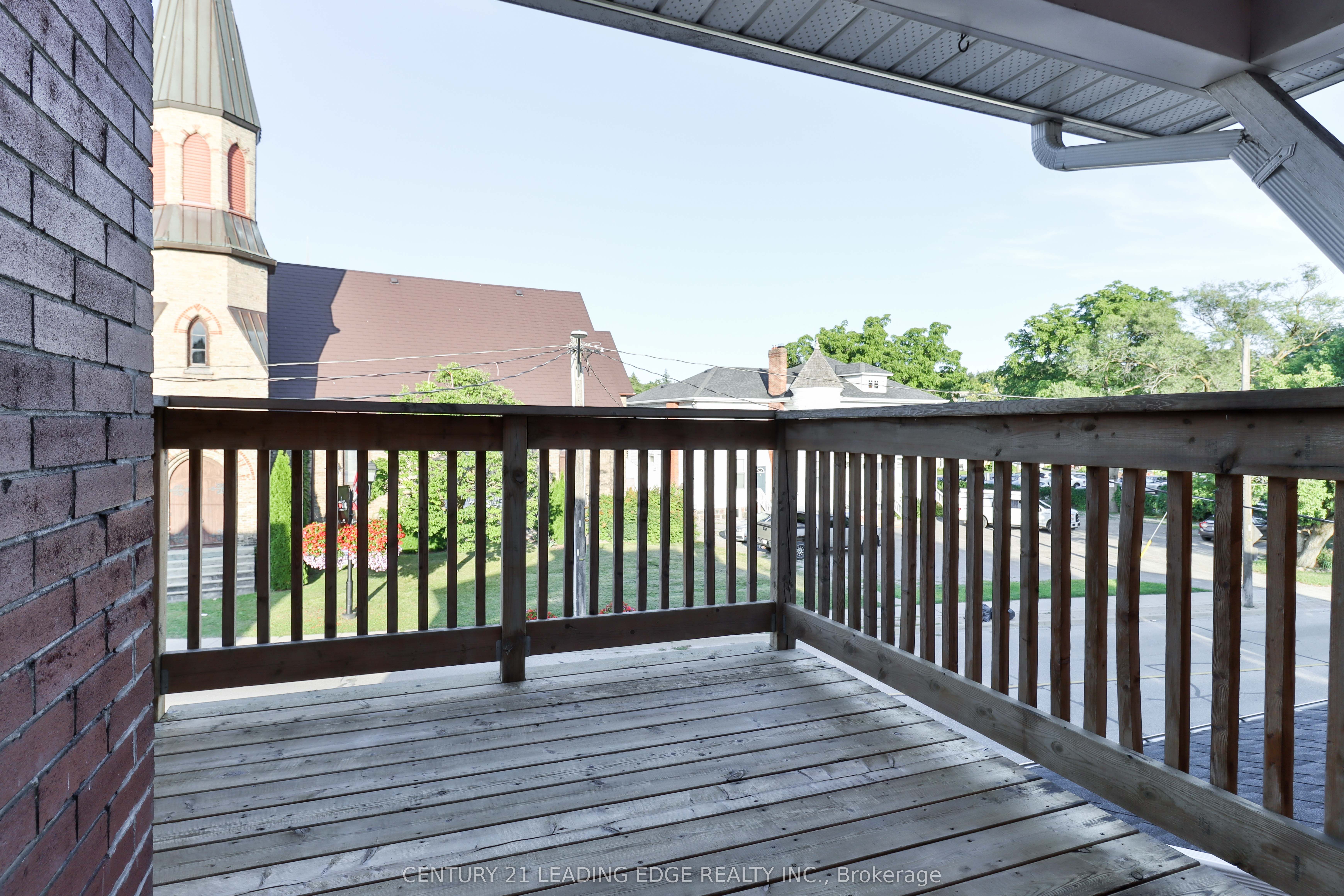 487 Eagle Street Property Photo 26