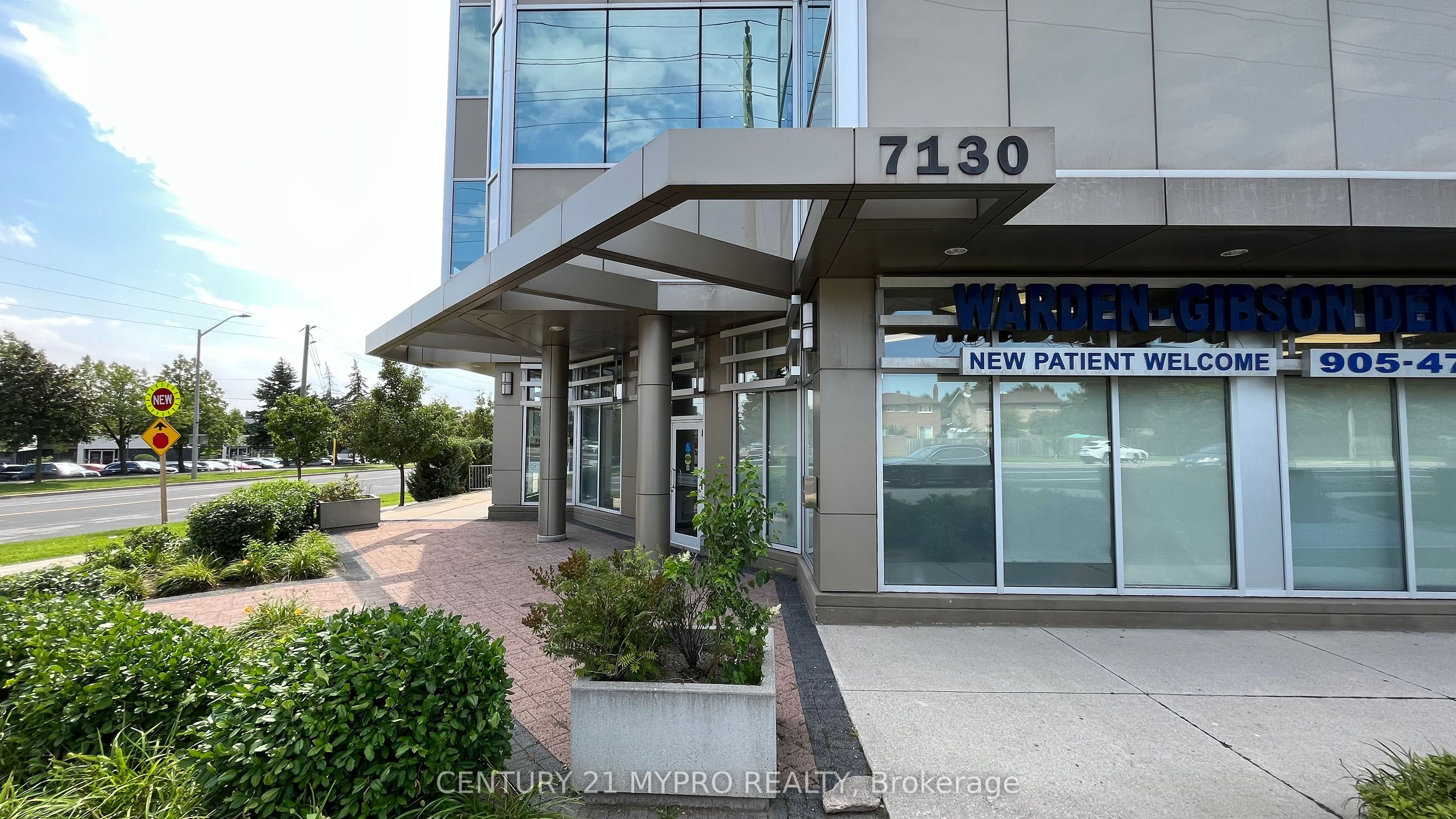 #601 - 7130 Warden Avenue Property Photo 1