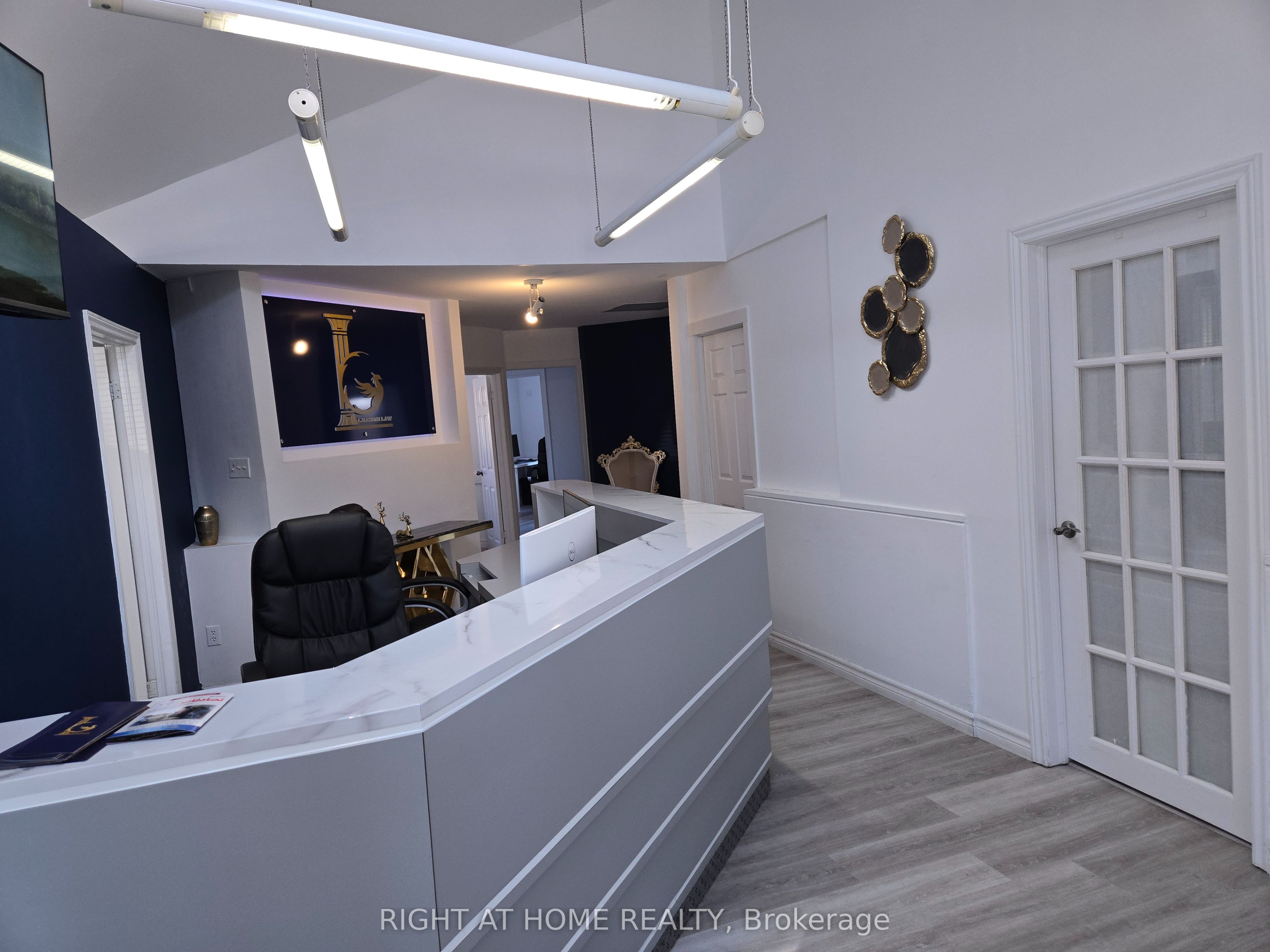 #main Fl - 10014 Yonge Street Property Photo 12