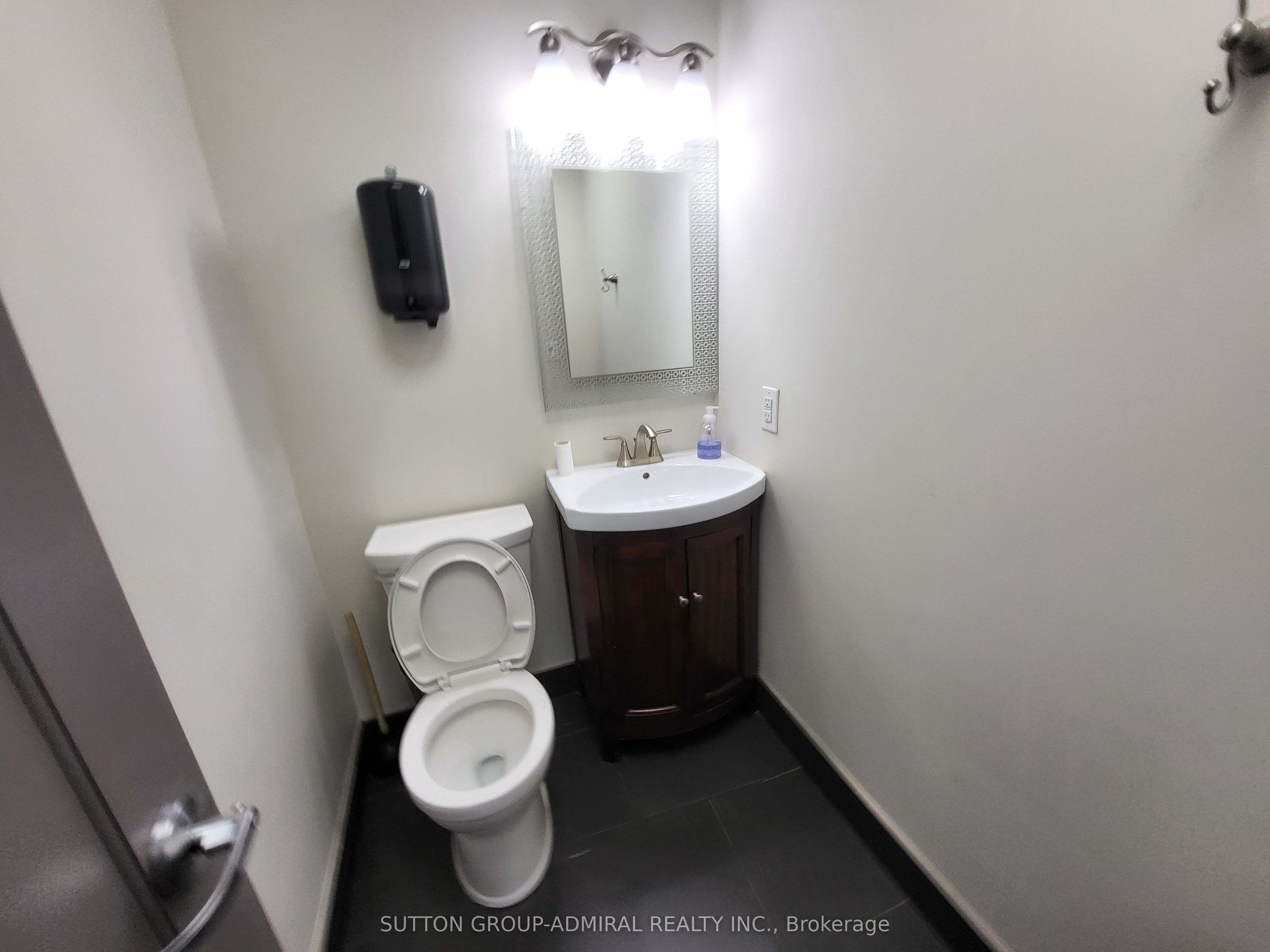 #12 - 30 Wertheim Court Property Photo 33
