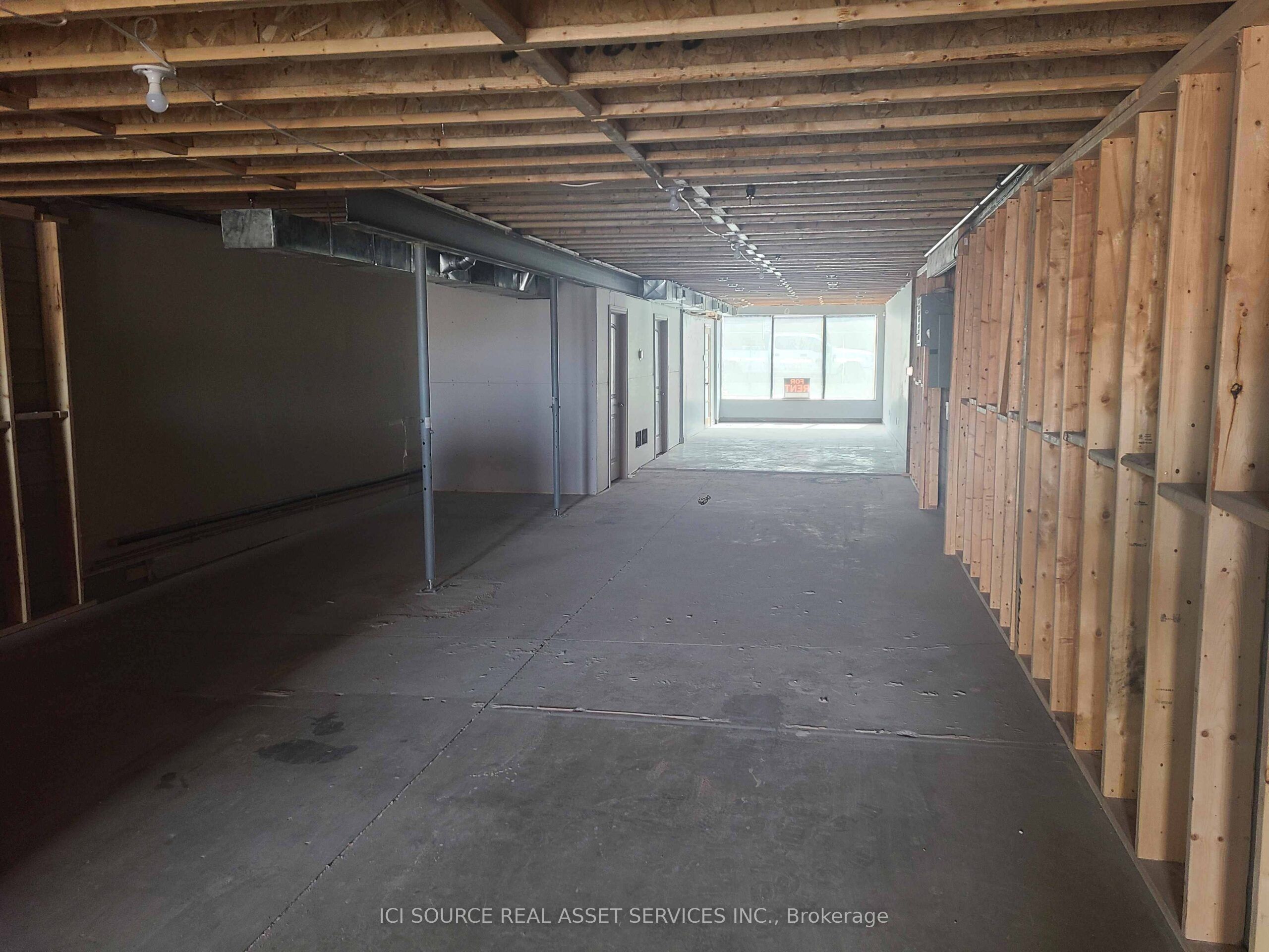 #12 - 410 Chrislea Road Property Photo 10