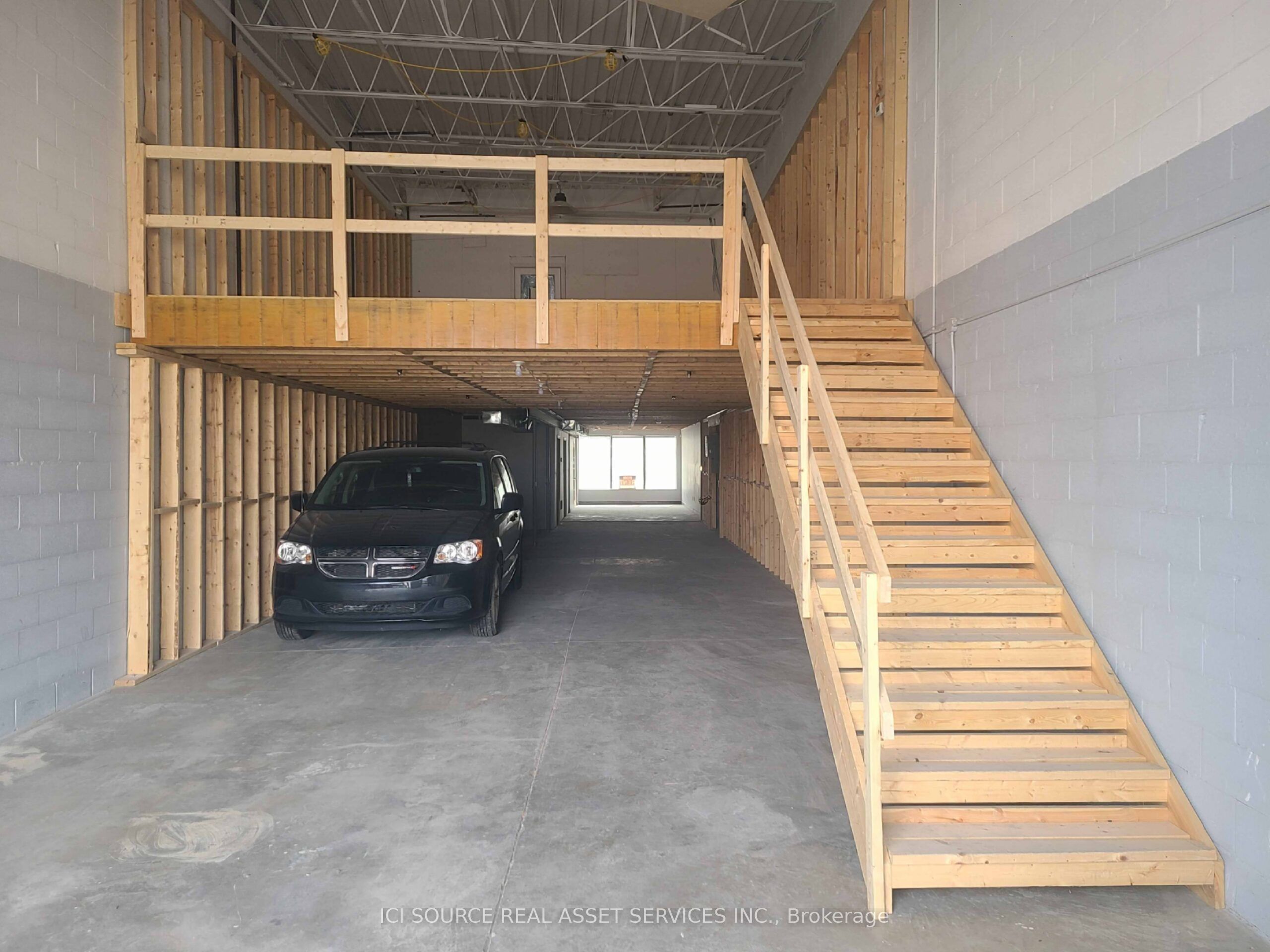#12 - 410 Chrislea Road Property Photo 16