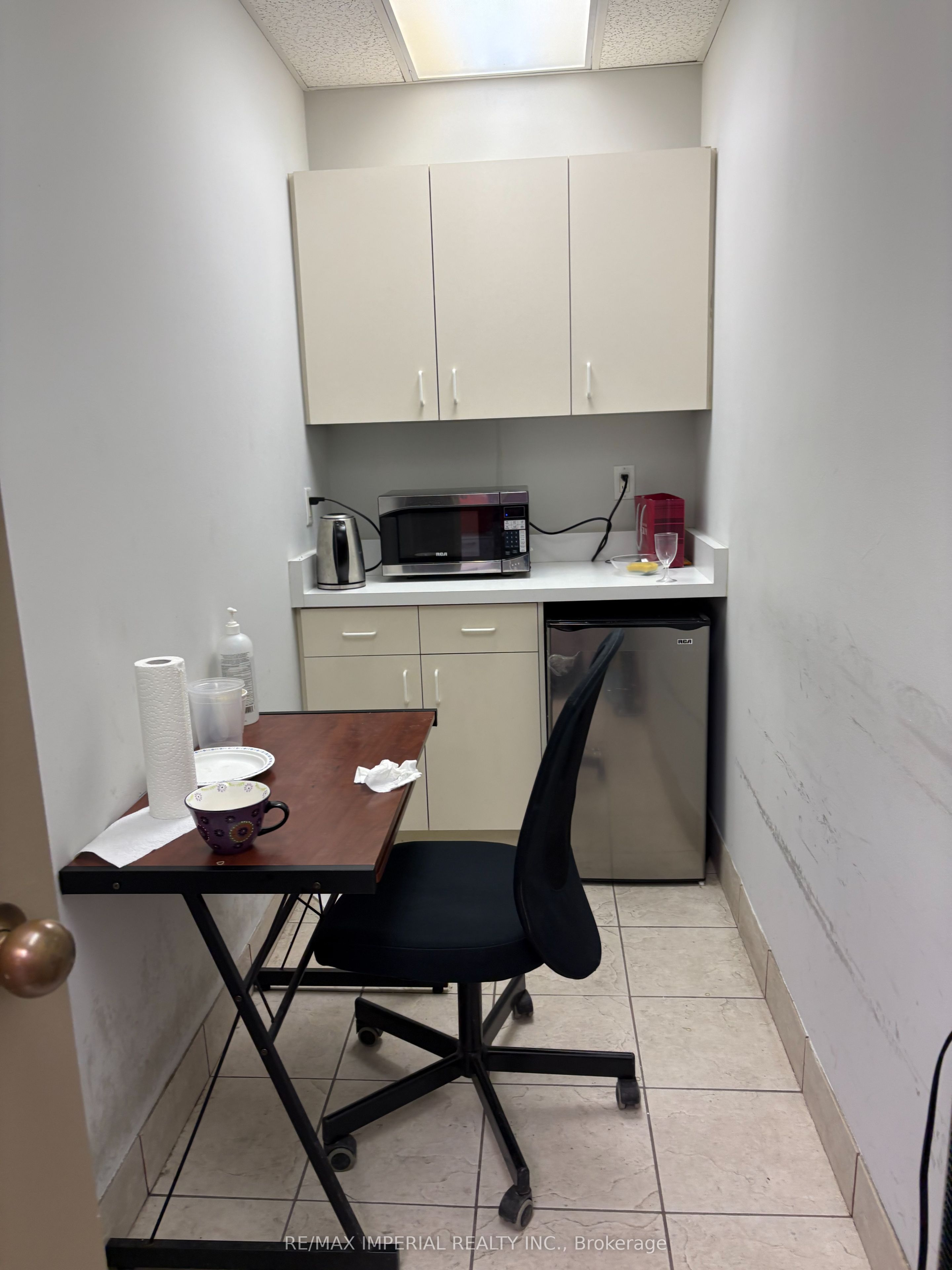 #3 - 8111 Jane Street Property Photo 10