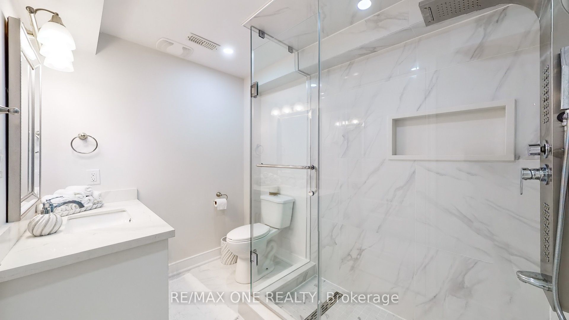 15 Haskins Crescent Property Photo 27