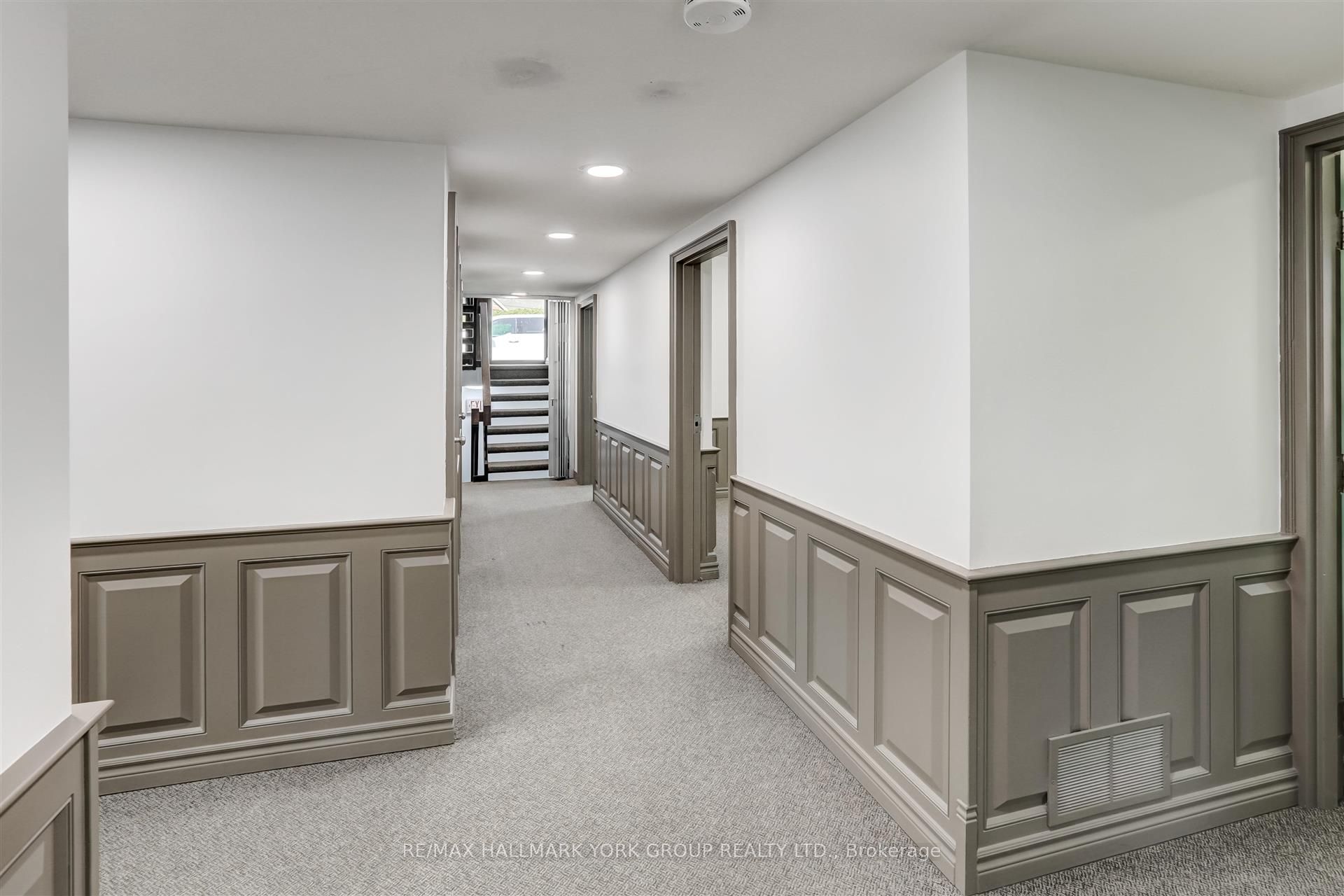 15064 Yonge Street Property Photo 5