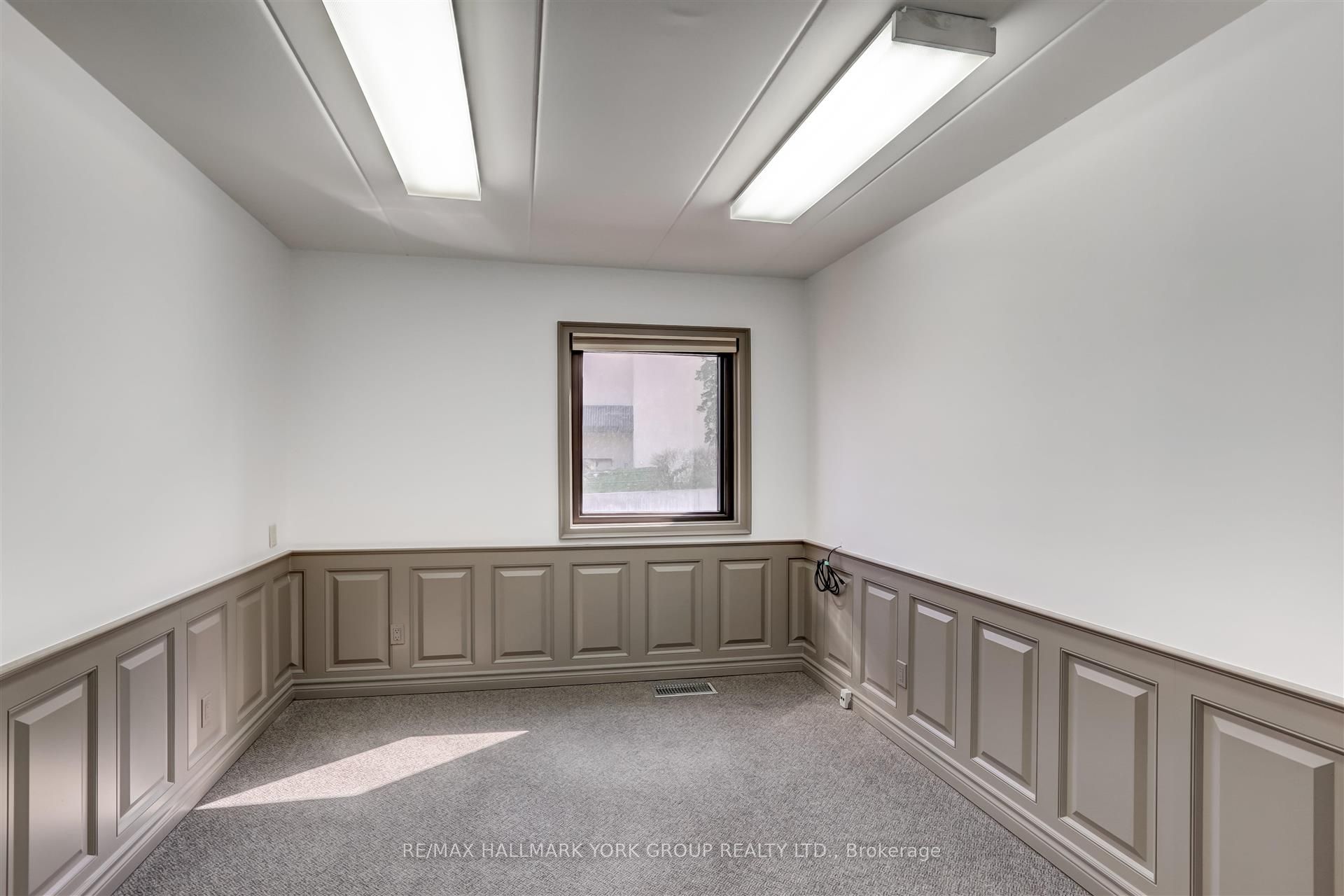 15064 Yonge Street Property Photo 12