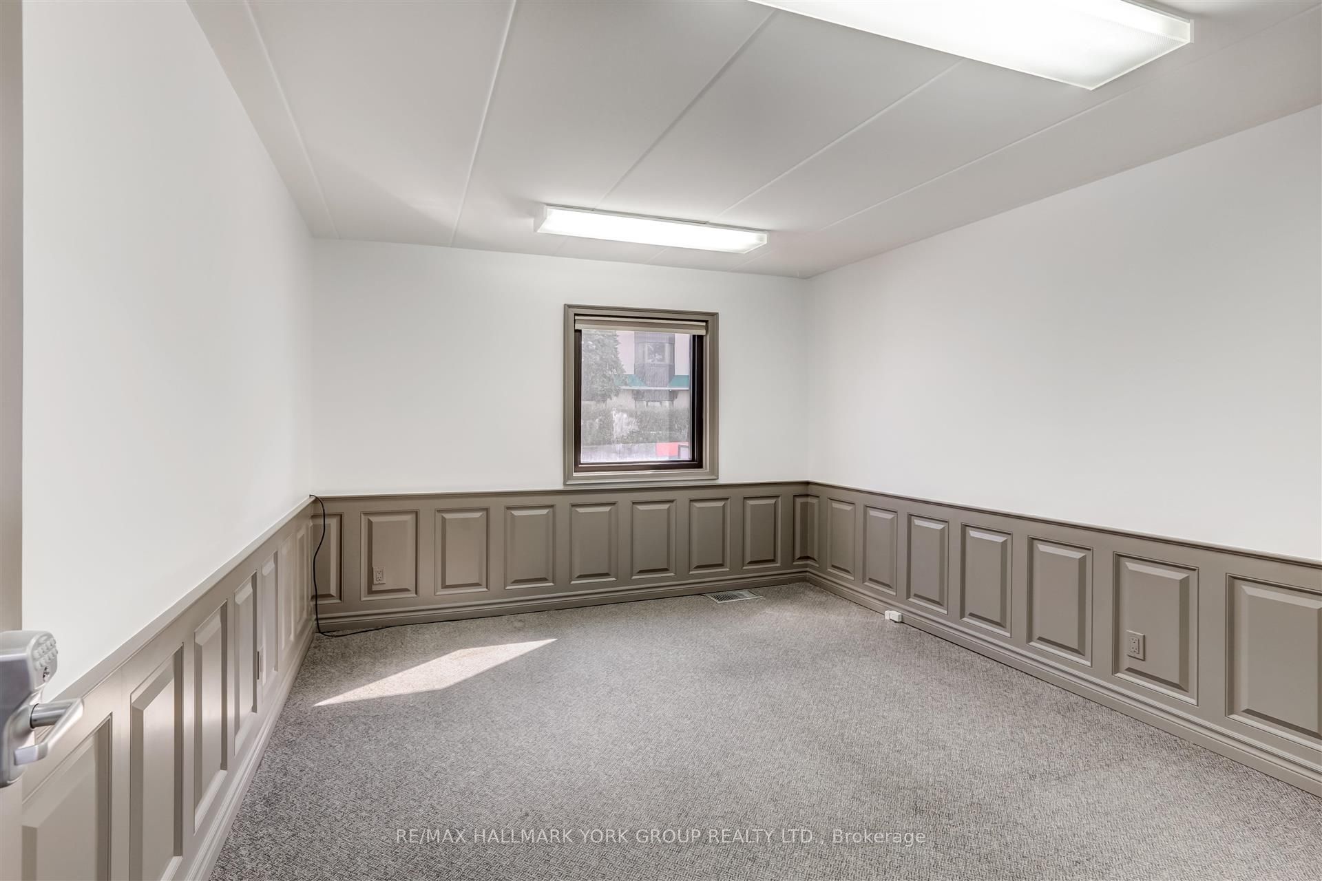 15064 Yonge Street Property Photo 13