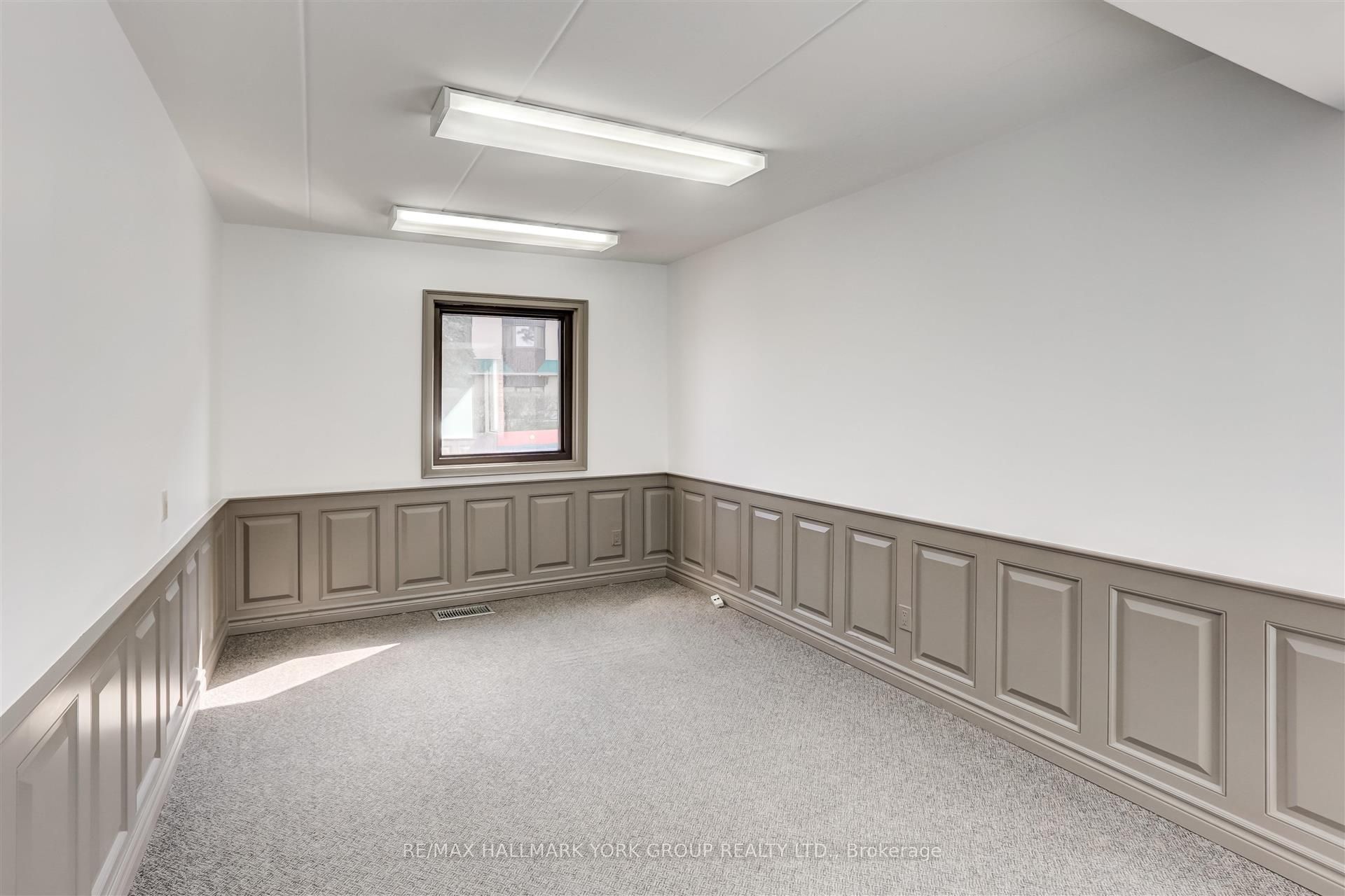 15064 Yonge Street Property Photo 14