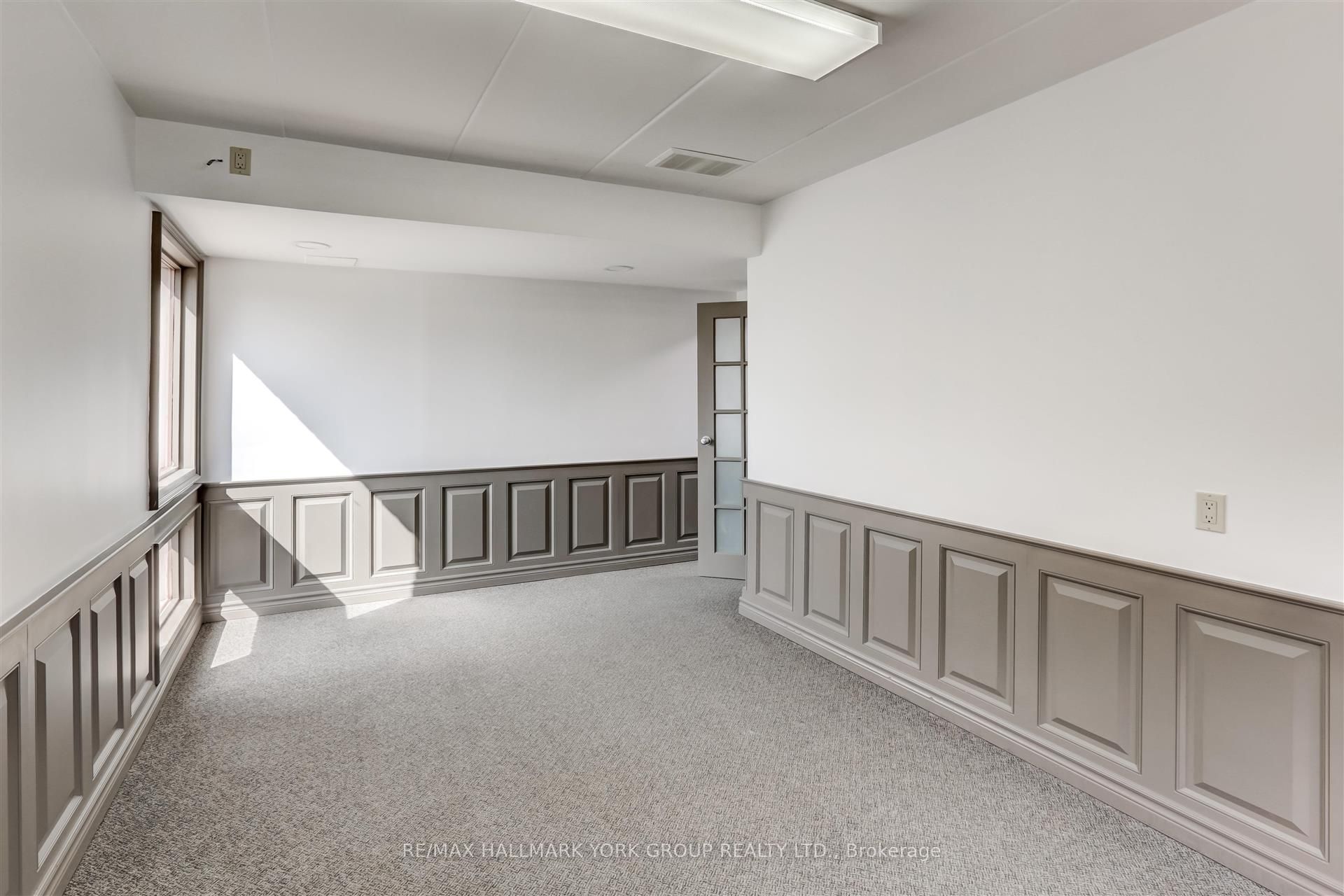 15064 Yonge Street Property Photo 15
