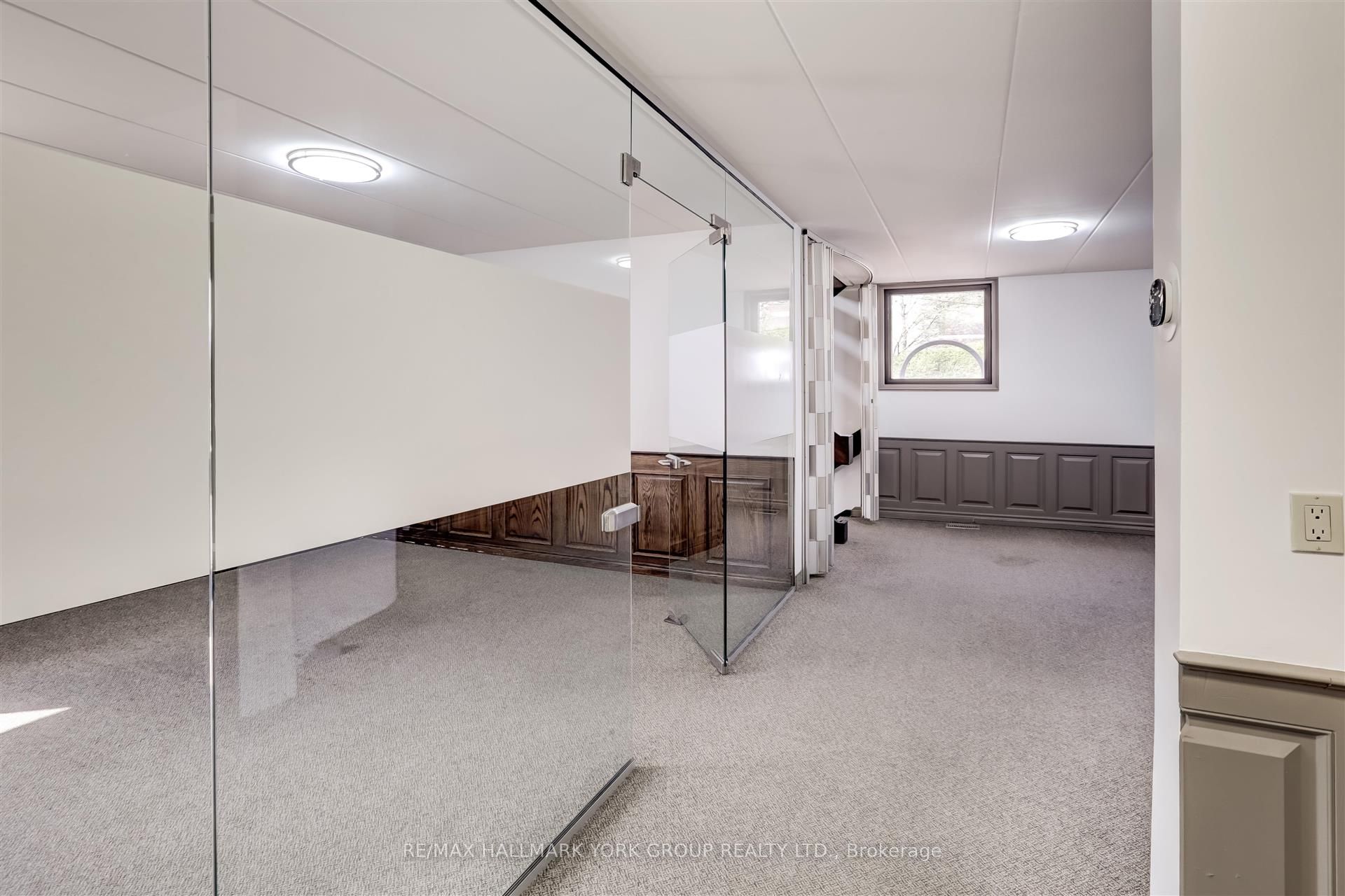15064 Yonge Street Property Photo 16