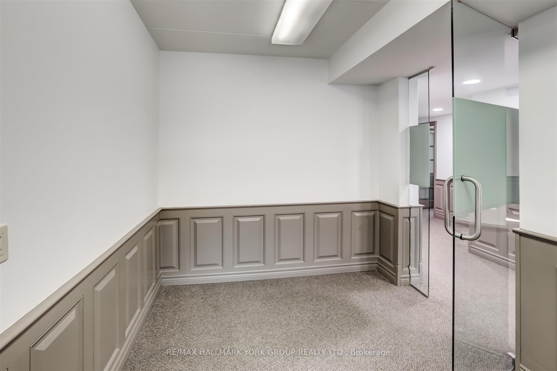 15064 Yonge Street Property Photo 17