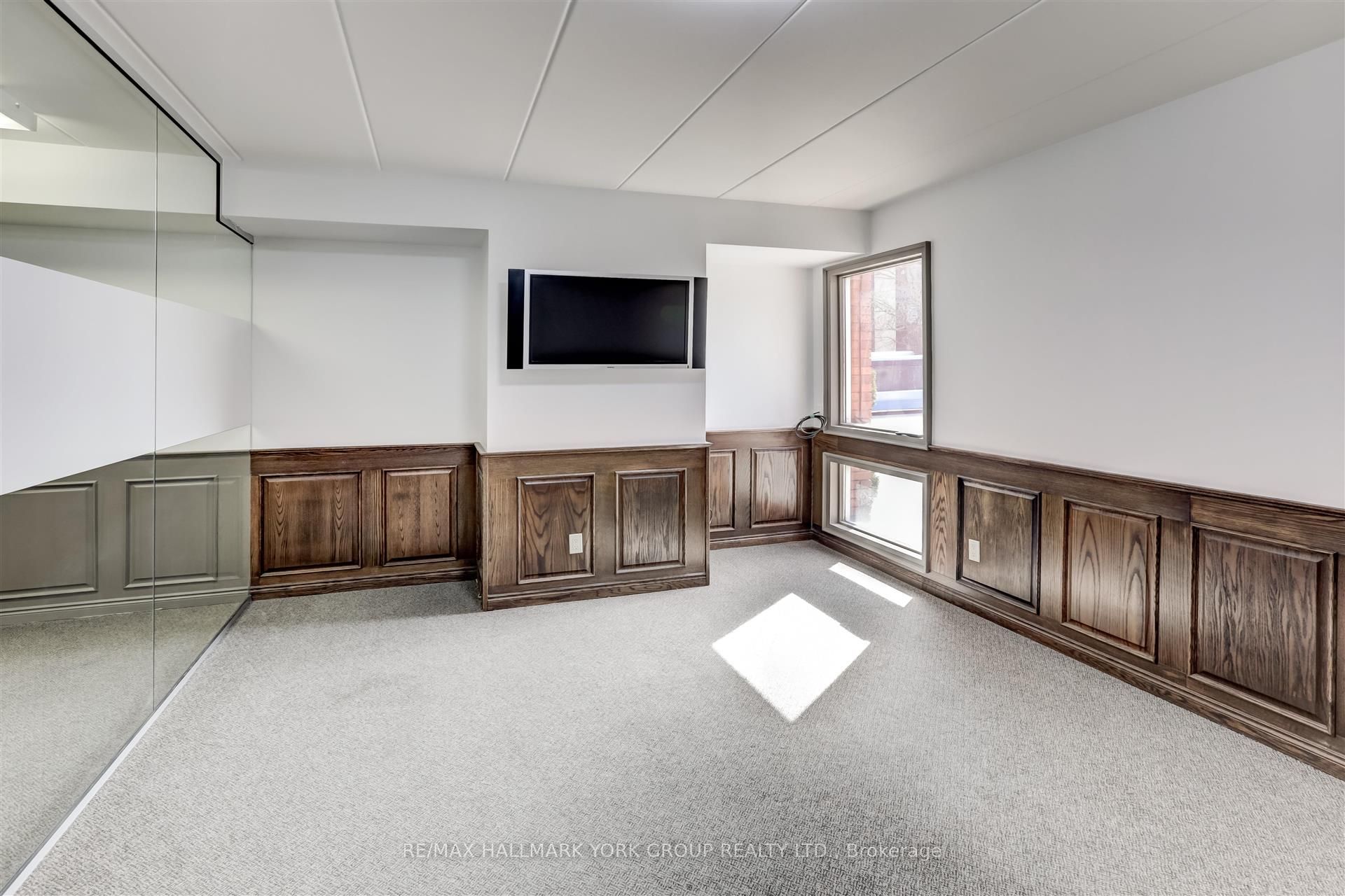 15064 Yonge Street Property Photo 19