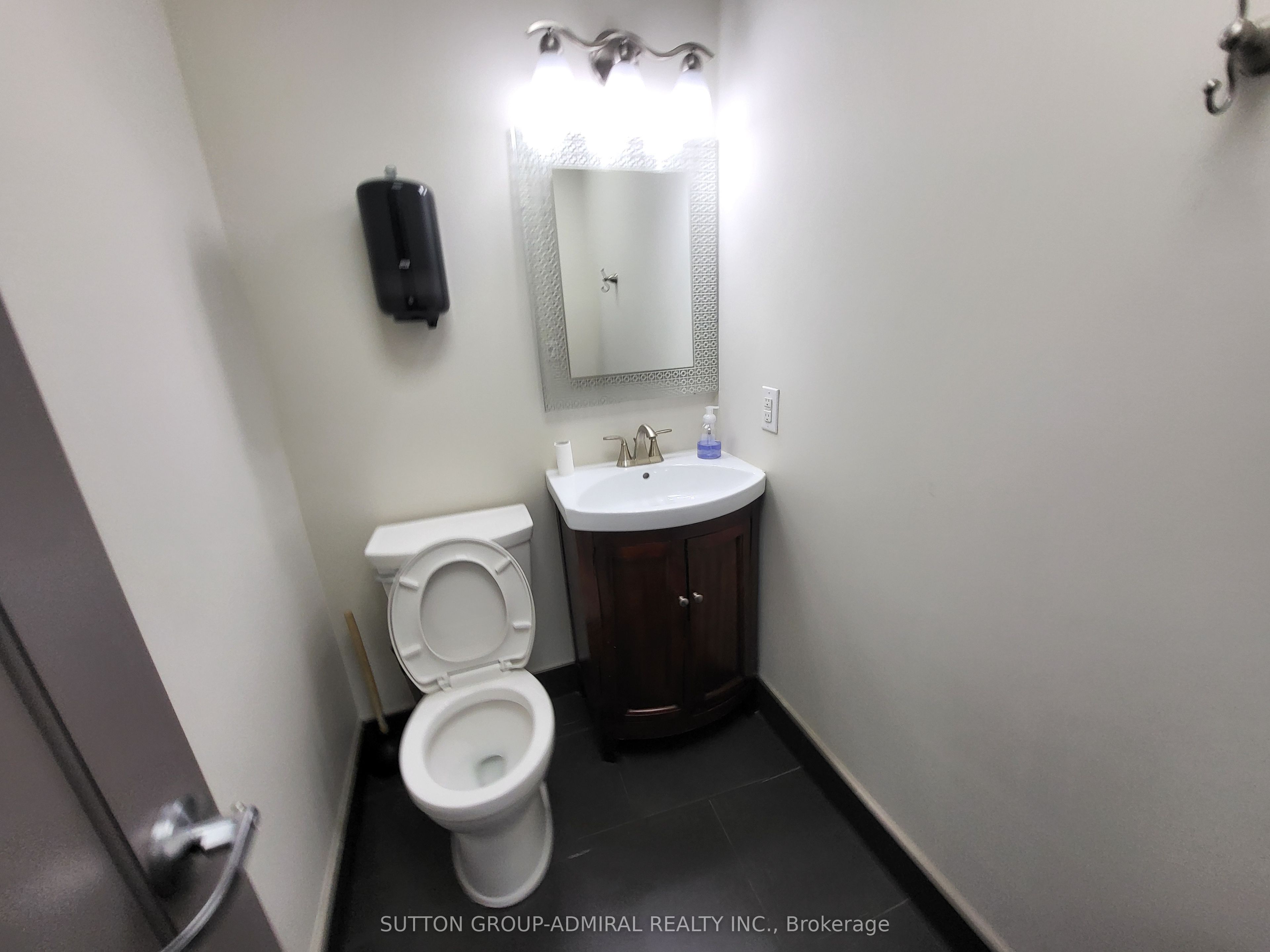 #12 - 30 Wertheim Court Property Photo 29