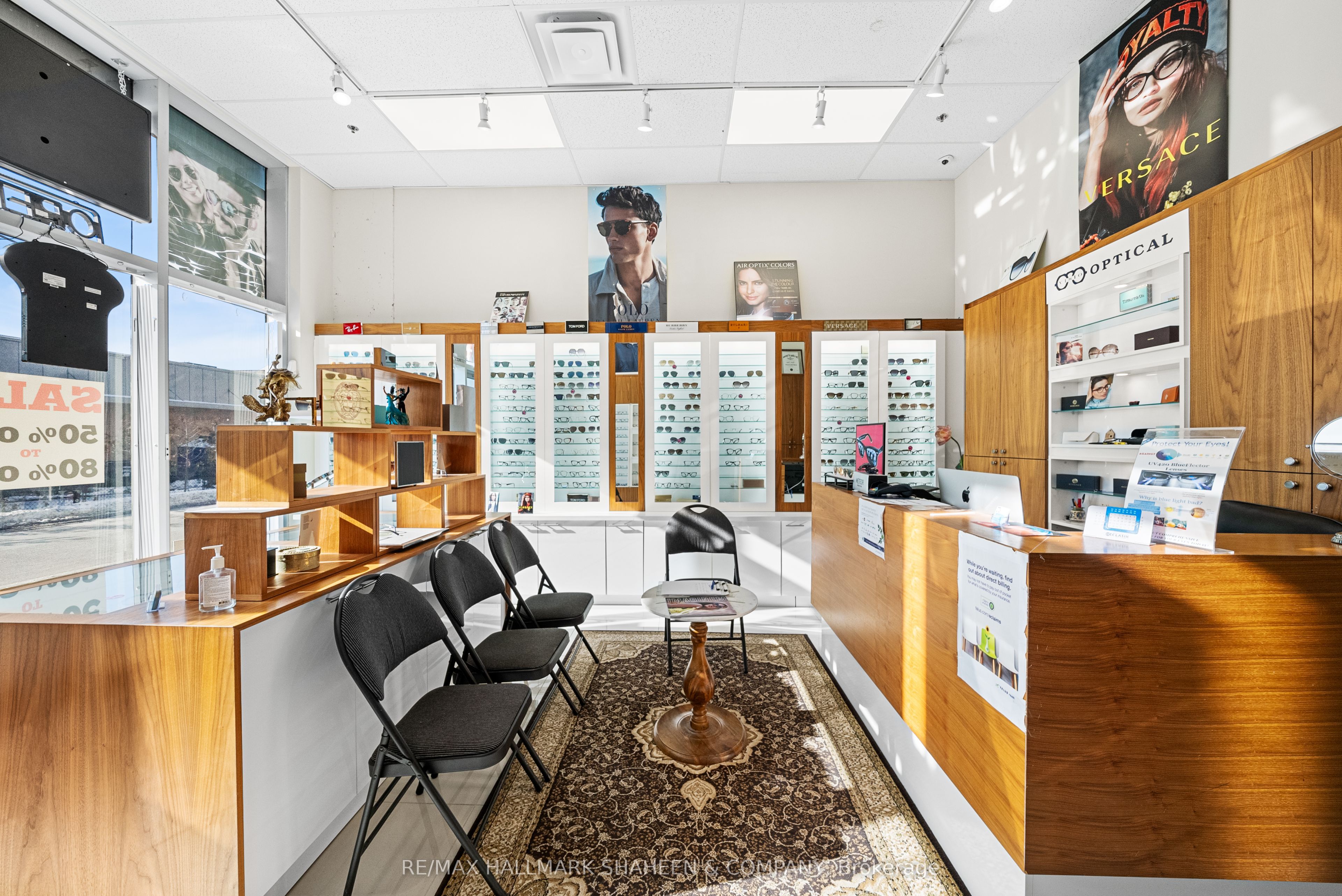 #b10 - 9610 Yonge Street Property Photo 2