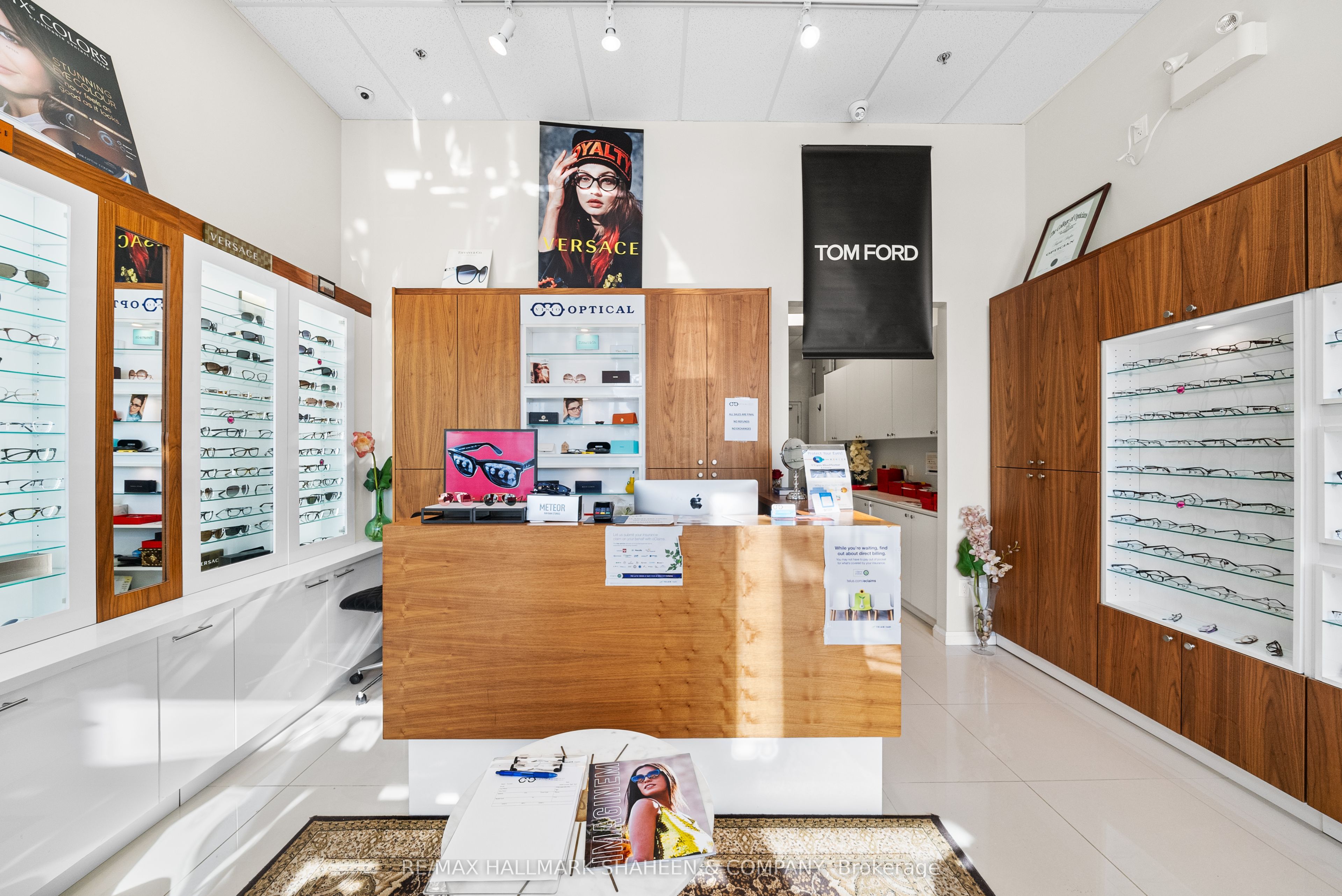 #b10 - 9610 Yonge Street Property Photo 6