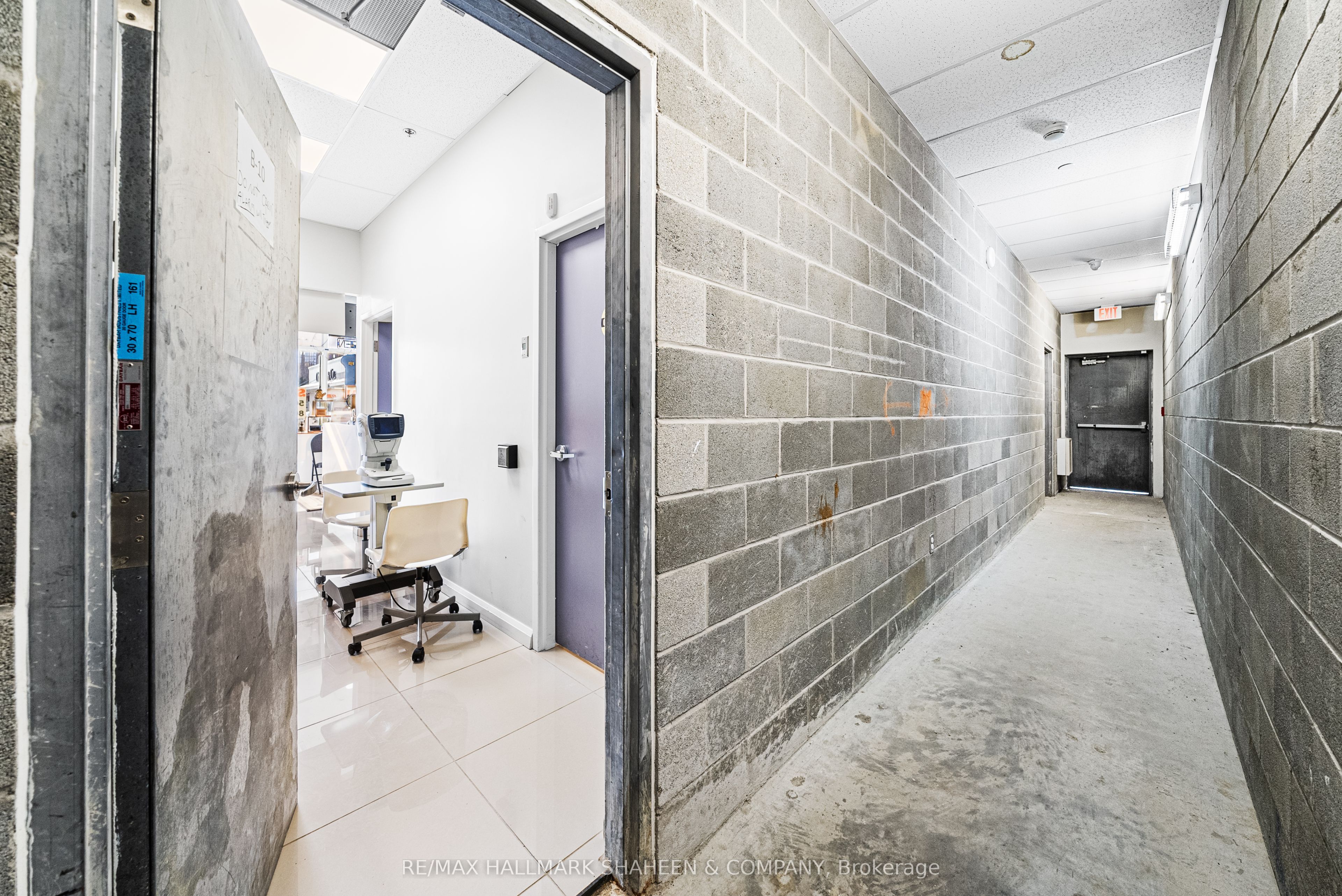 #b10 - 9610 Yonge Street Property Photo 11
