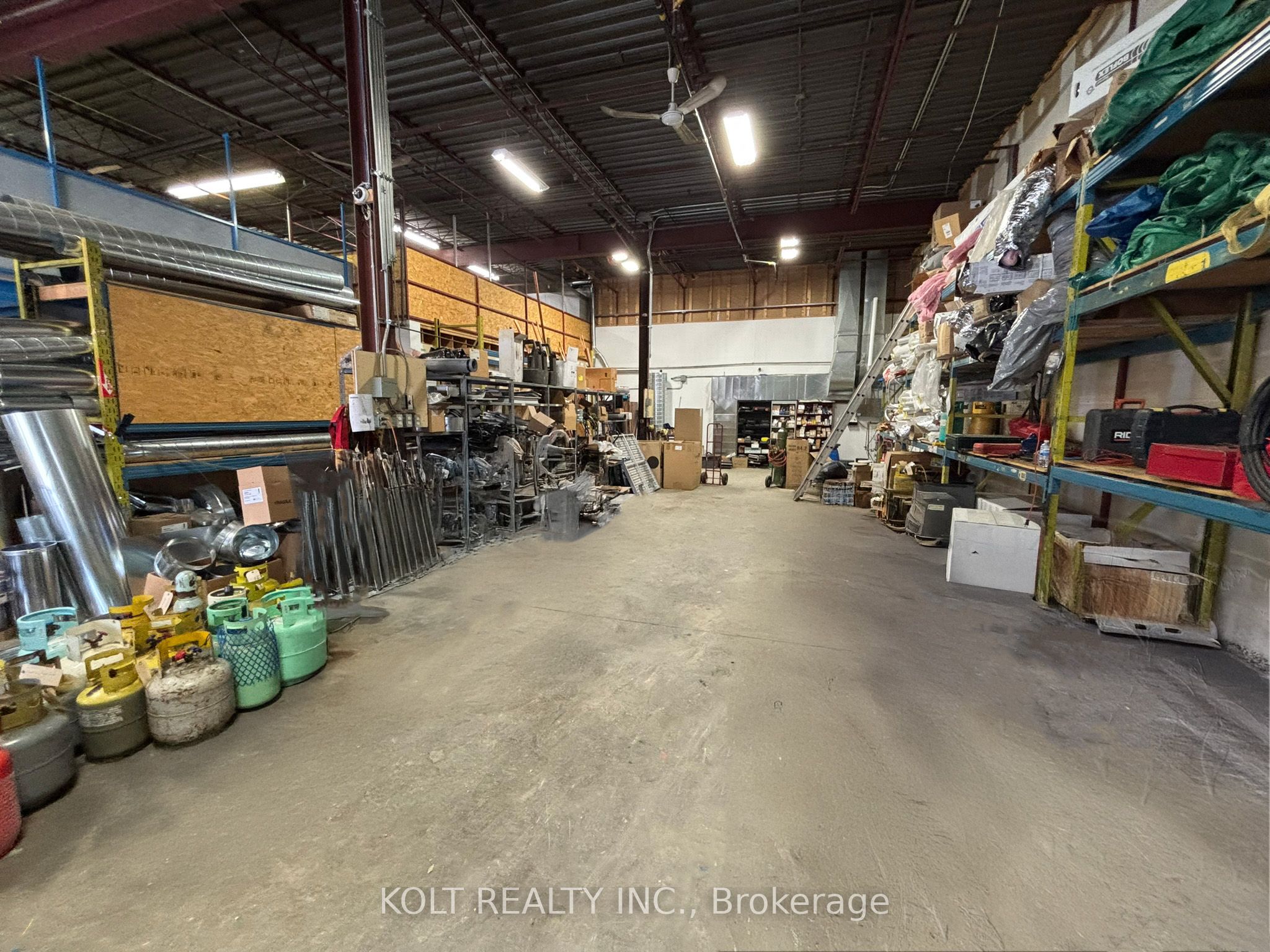 80 Esna Park Dr Property Photo 3