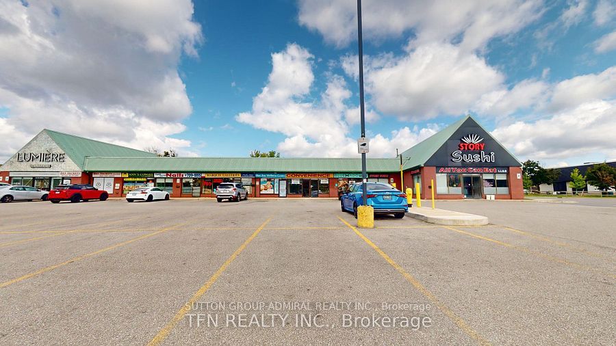 #1b - 1102 Centre Street Property Photo 17