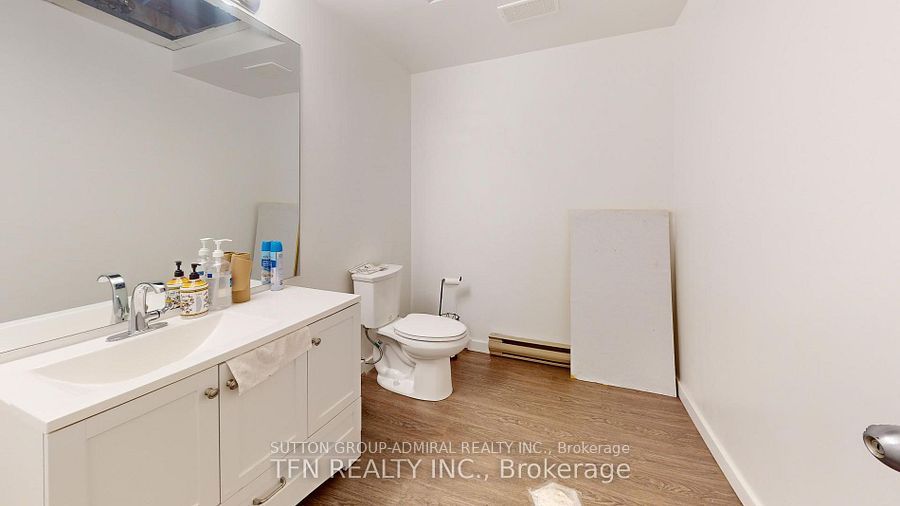 #1b - 1102 Centre Street Property Photo 34
