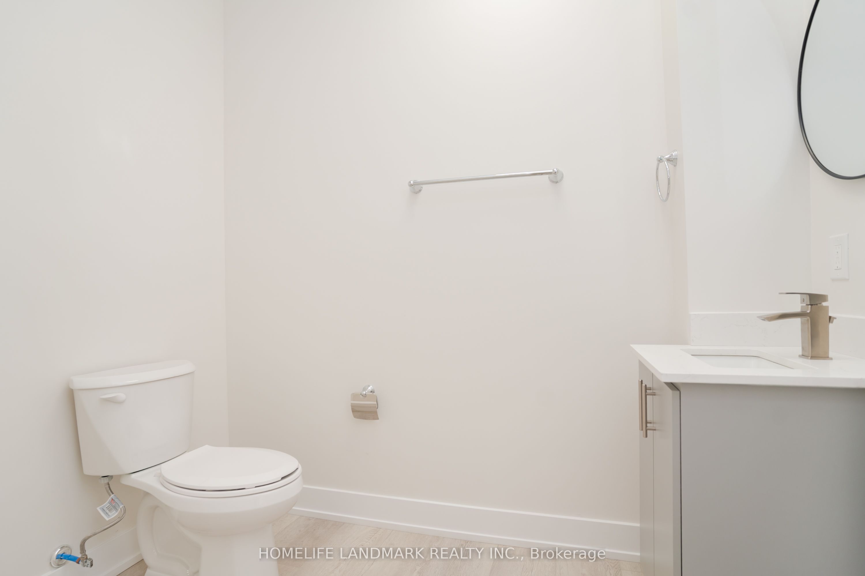 #13 2nd - 135 Addison Hall Circle Property Photo 24