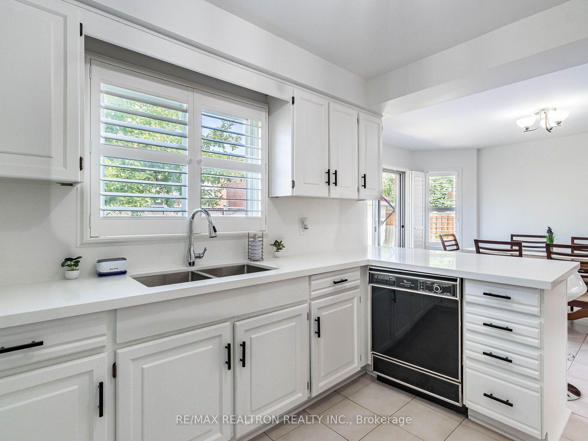 66 Nimbus Place Property Photo 8