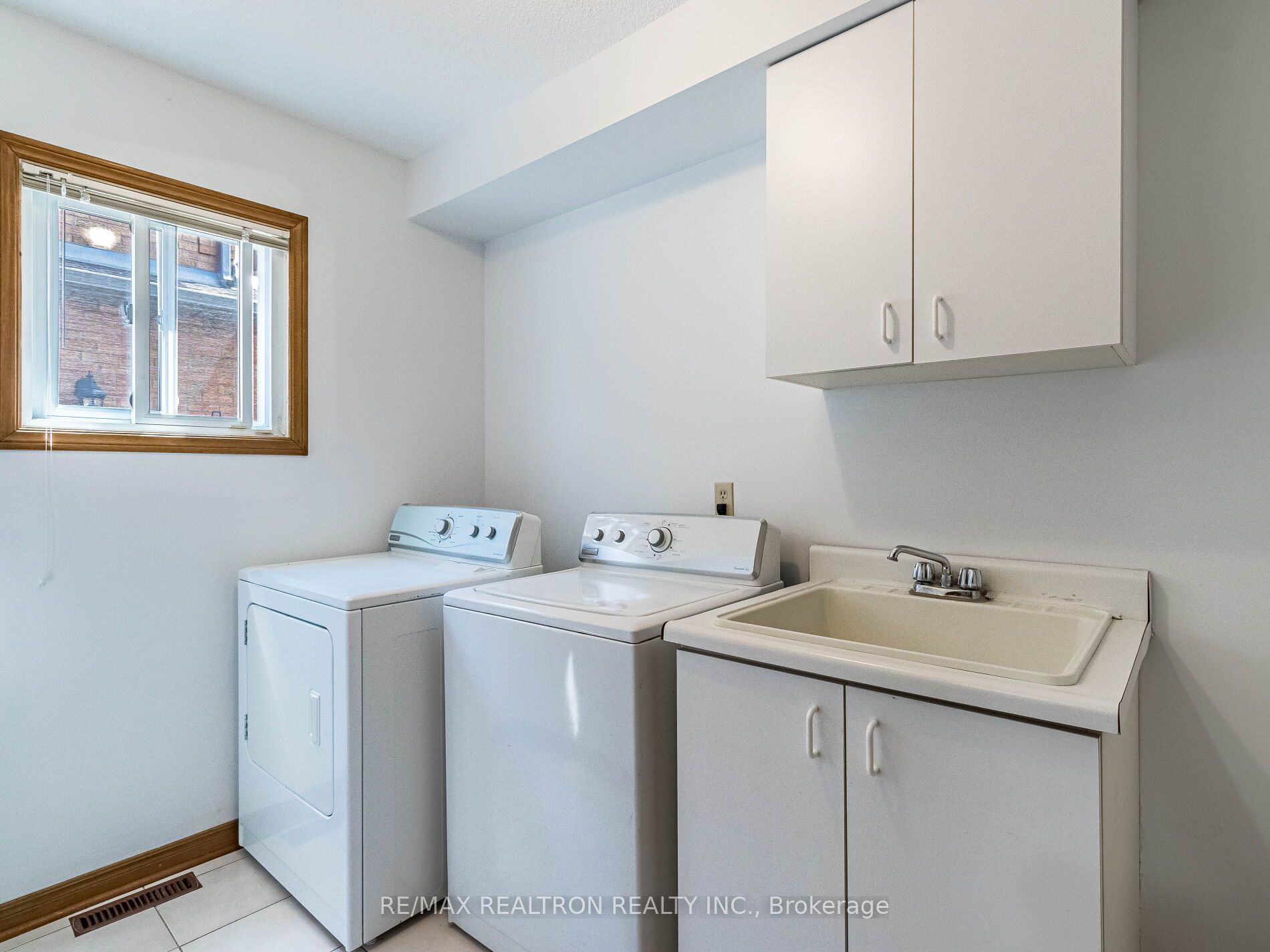66 Nimbus Place Property Photo 15