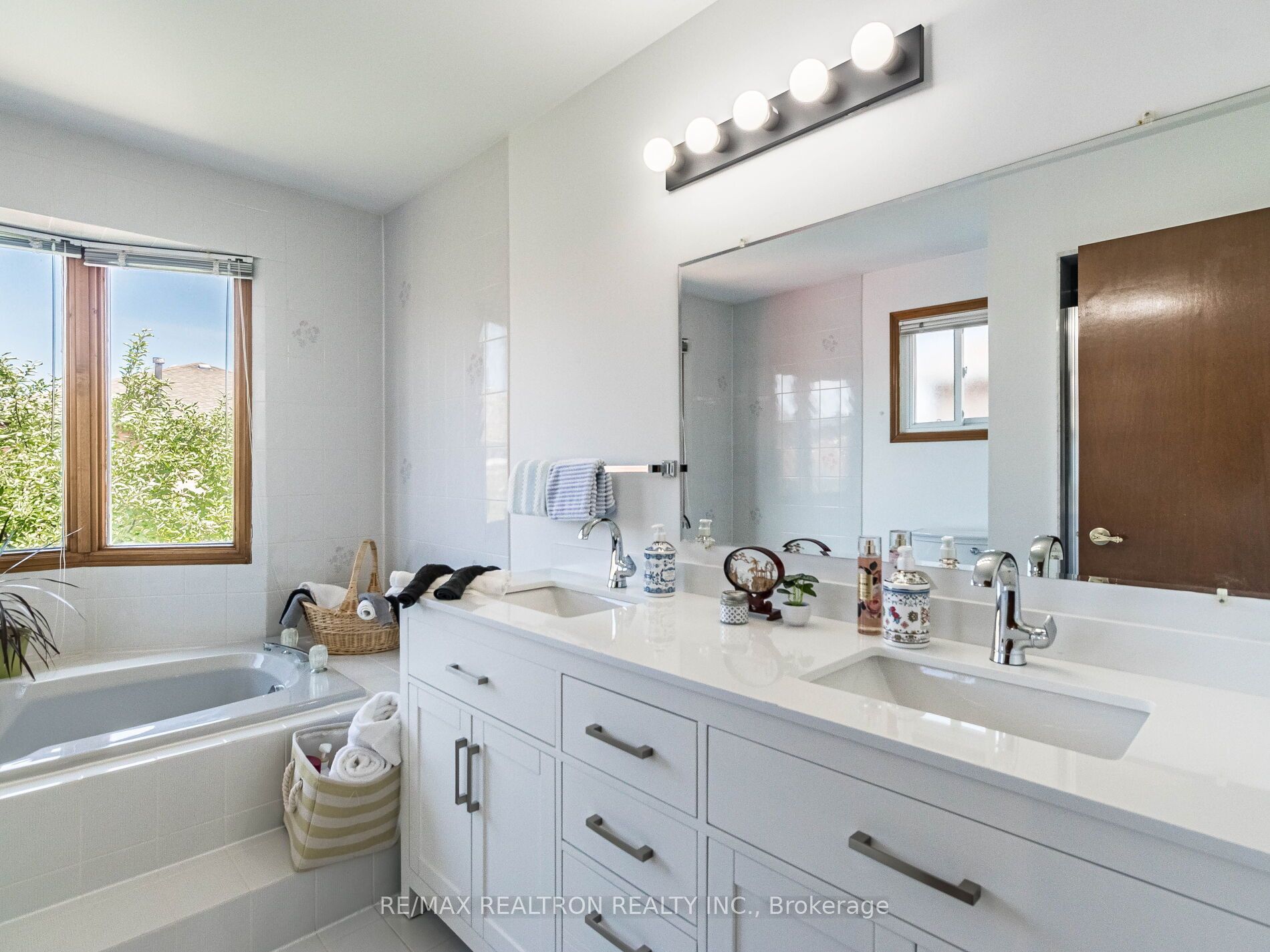 66 Nimbus Place Property Photo 25
