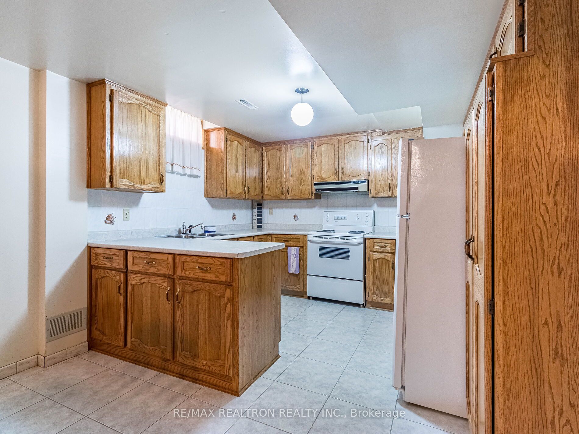 66 Nimbus Place Property Photo 35