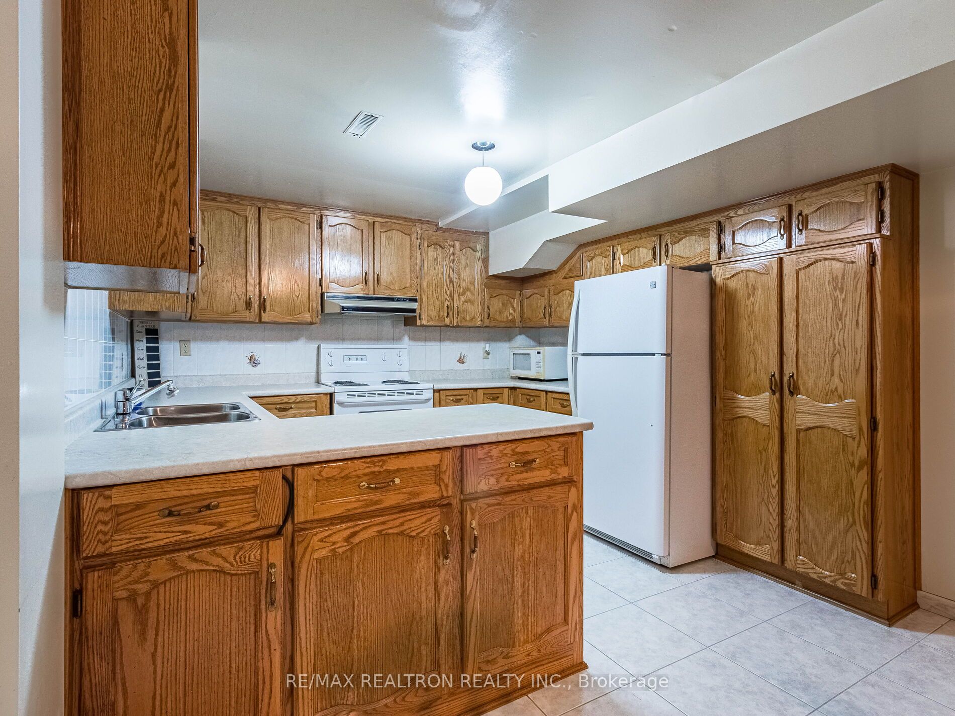 66 Nimbus Place Property Photo 36