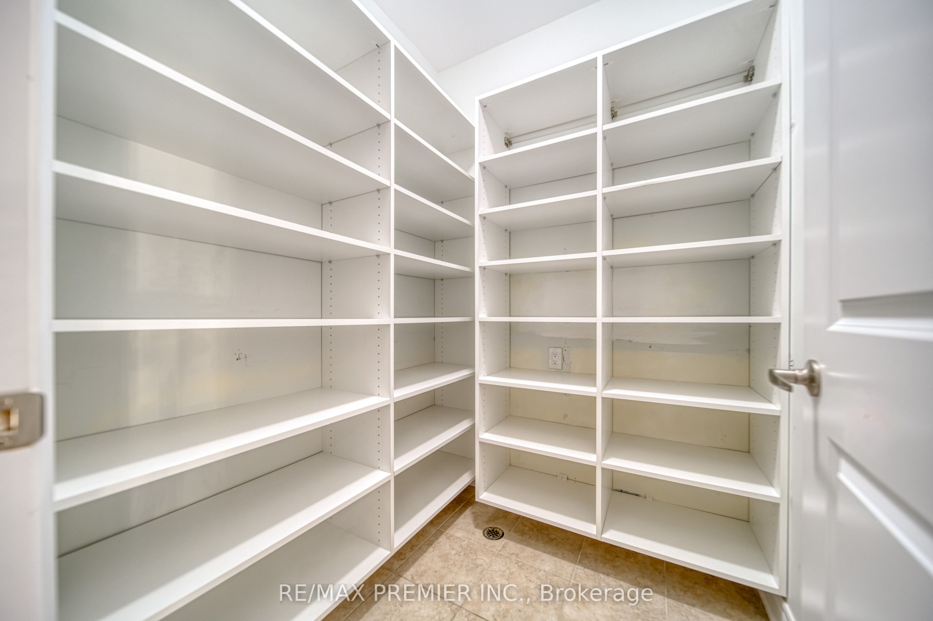 378 Poetry Drive Property Photo 17