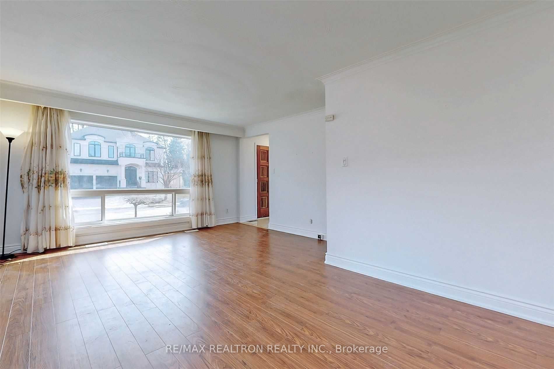 #upper - 395 Taylor Mills Drive Property Photo 20