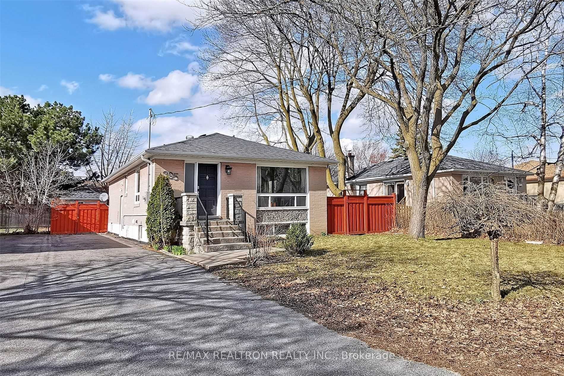 #upper - 395 Taylor Mills Drive Property Photo 30