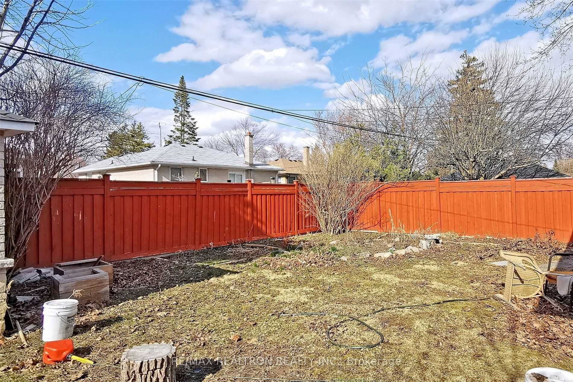 #upper - 395 Taylor Mills Drive Property Photo 31