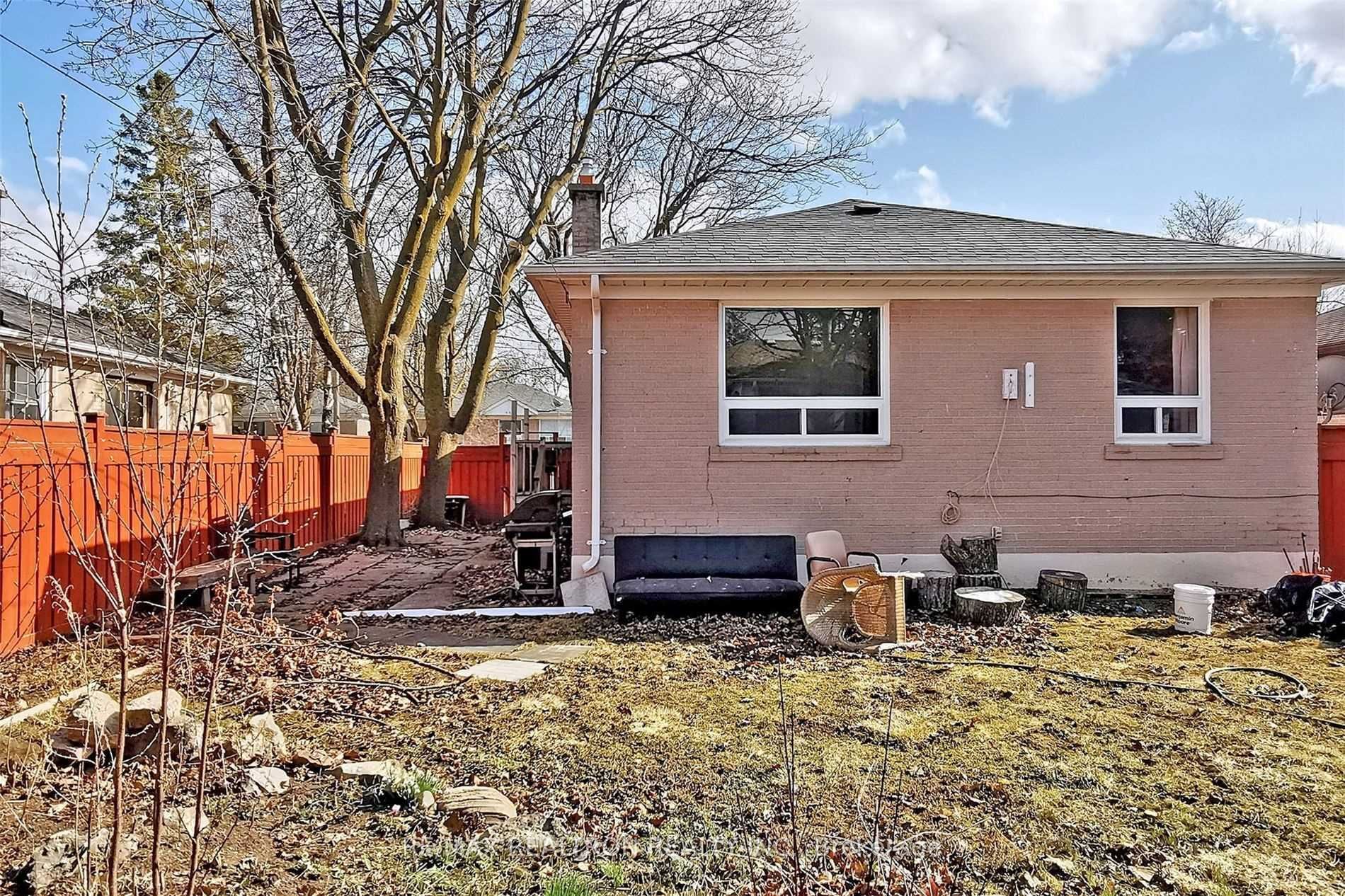 #upper - 395 Taylor Mills Drive Property Photo 32
