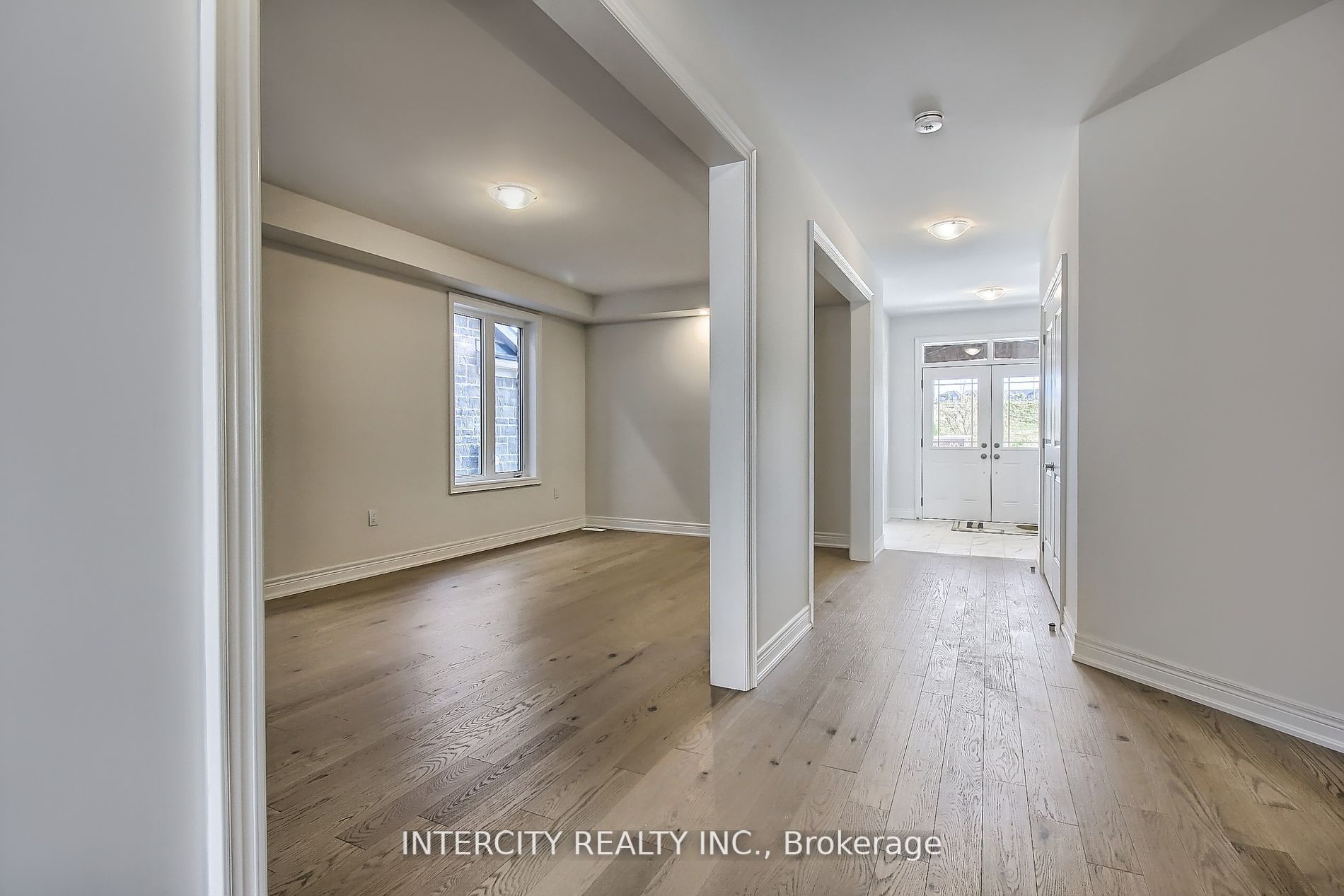 331 Seaview Heights Property Photo 3
