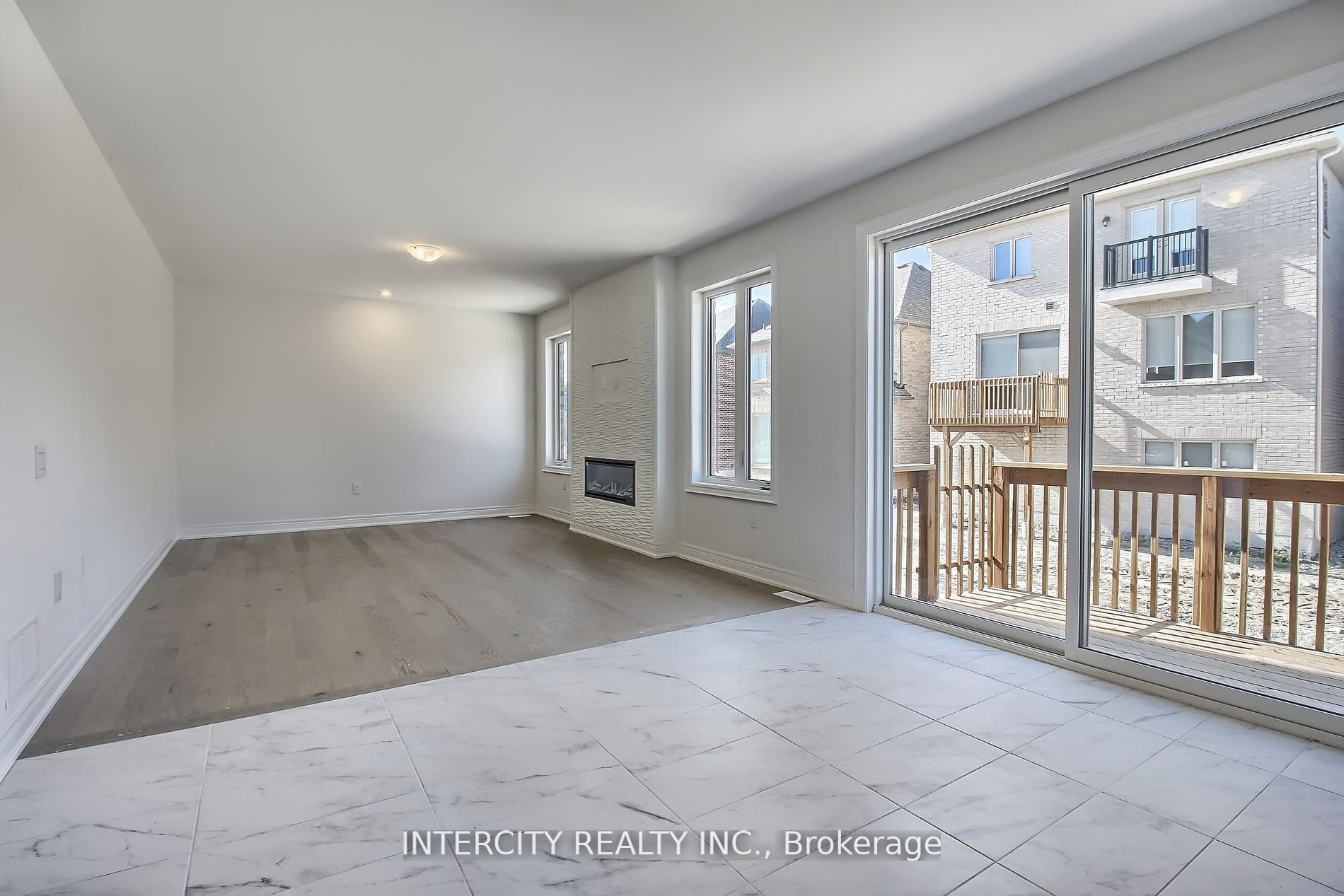 331 Seaview Heights Property Photo 12