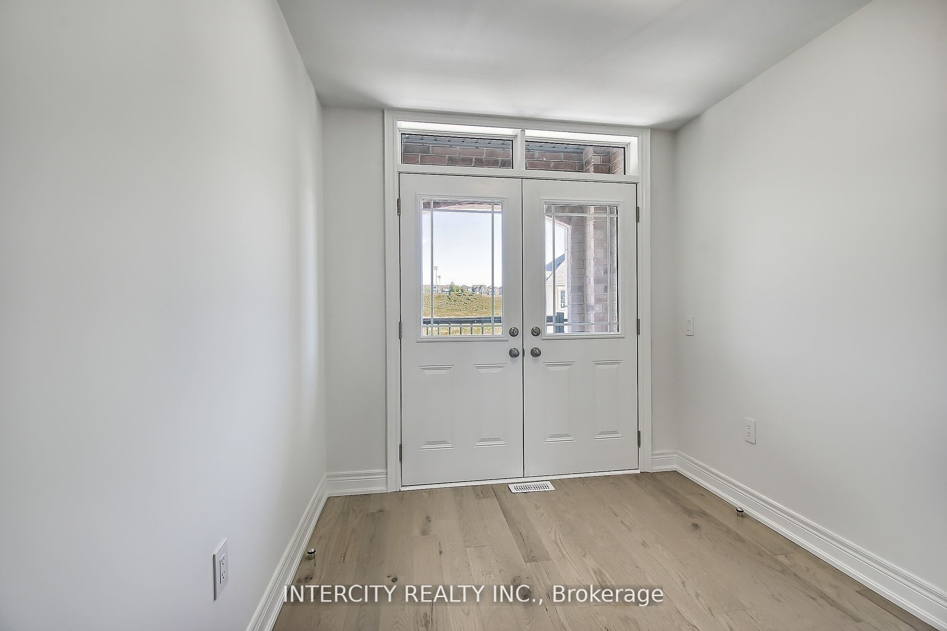 331 Seaview Heights Property Photo 20