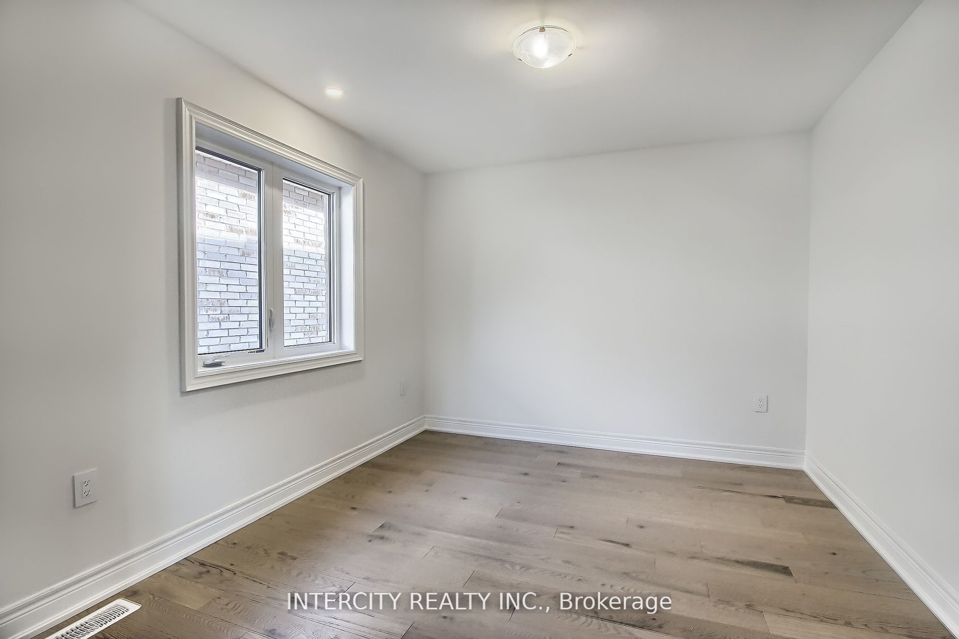 331 Seaview Heights Property Photo 25