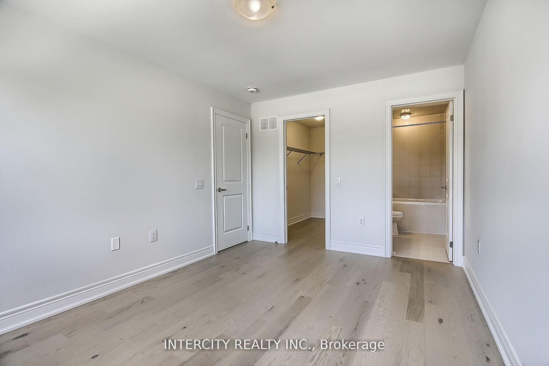 331 Seaview Heights Property Photo 34