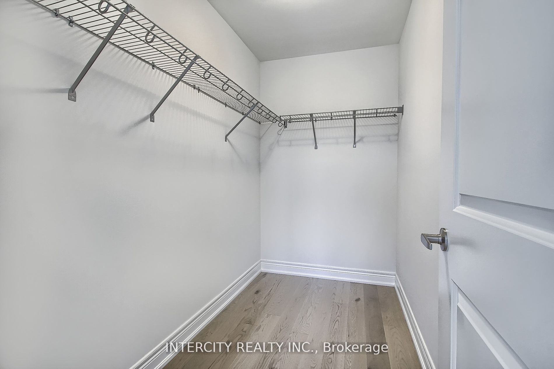 331 Seaview Heights Property Photo 36