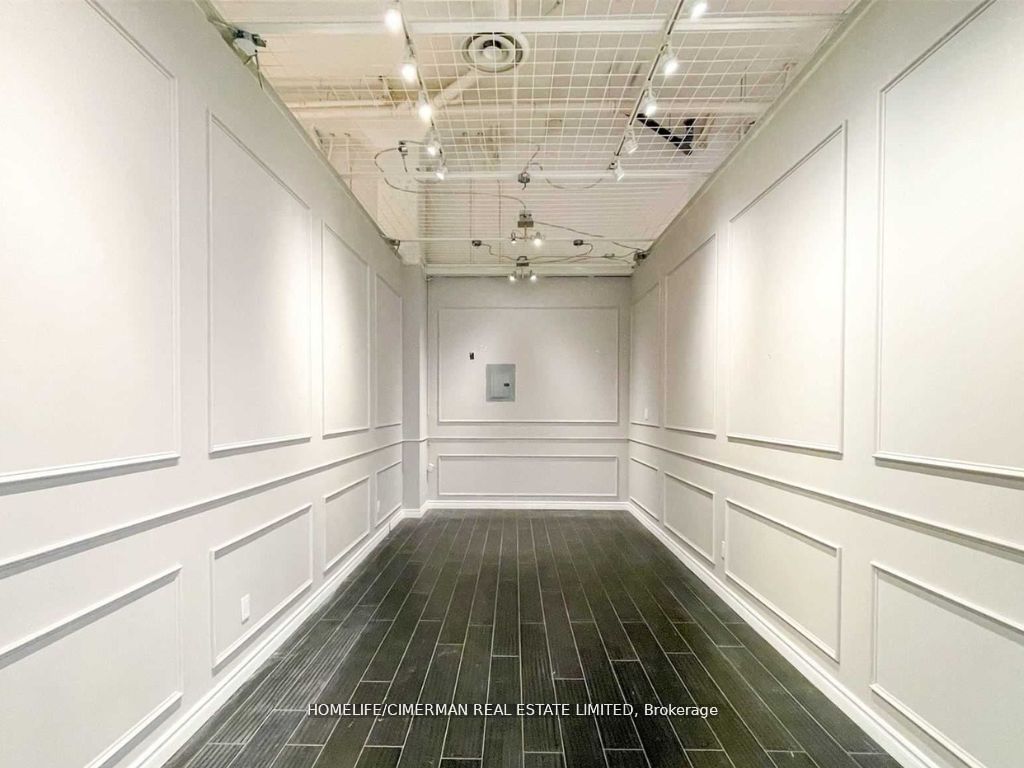 #145 - 7181 Yonge Street Property Photo 4