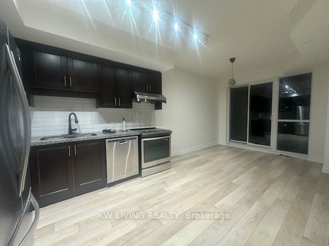 #315 - 38 Cedarland Drive Property Photo 1