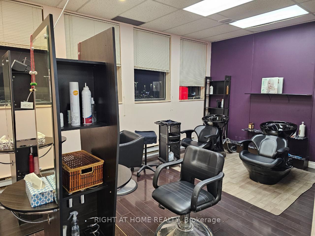 10670 Yonge St Property Photo 4