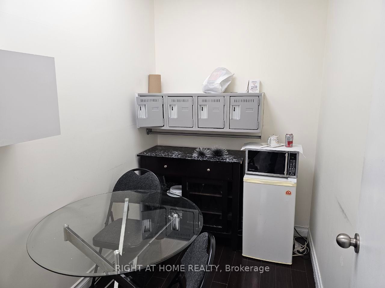 10670 Yonge St Property Photo 10