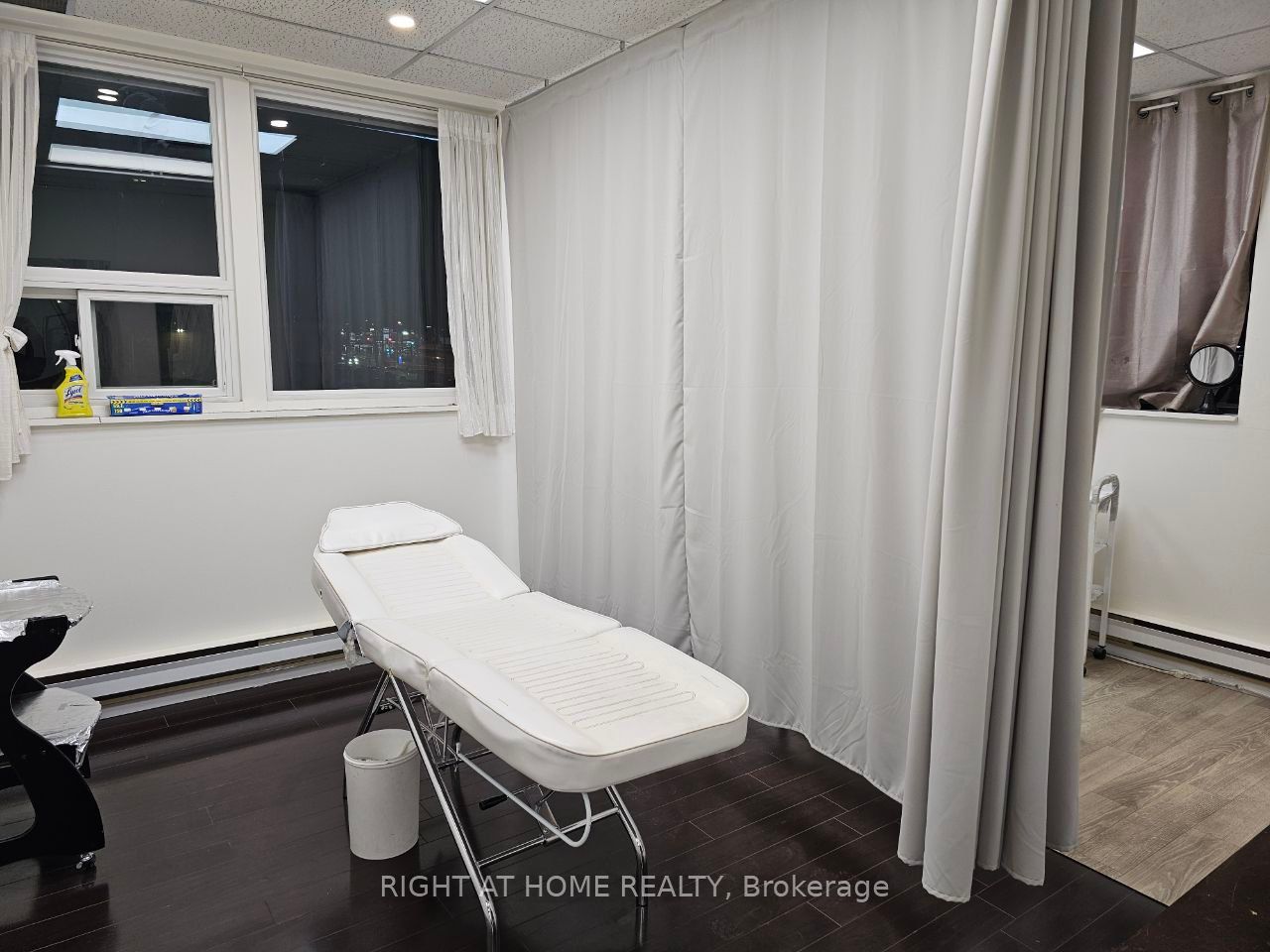 10670 Yonge St Property Photo 12