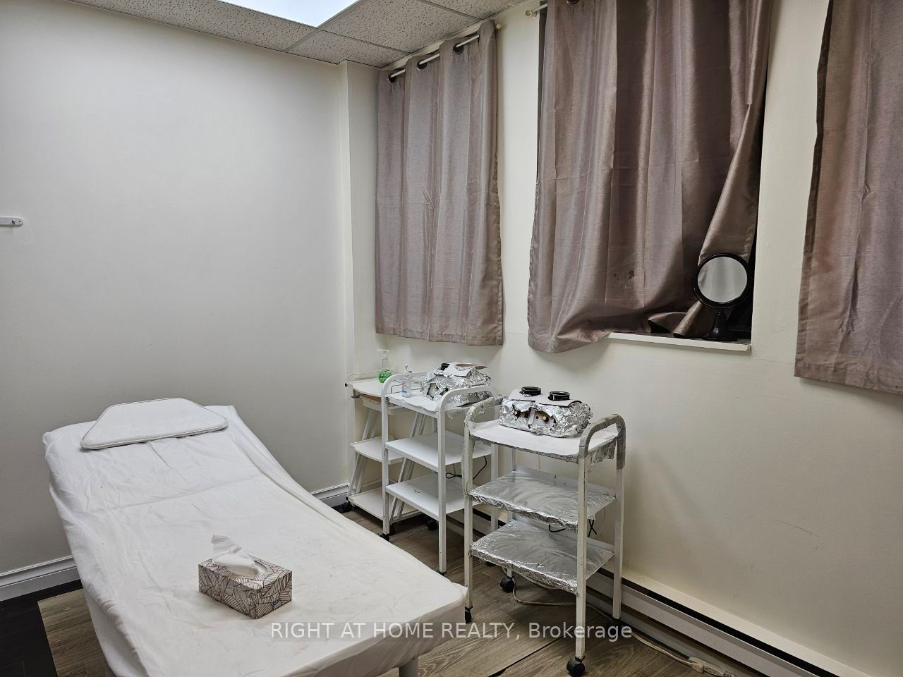 10670 Yonge St Property Photo 13