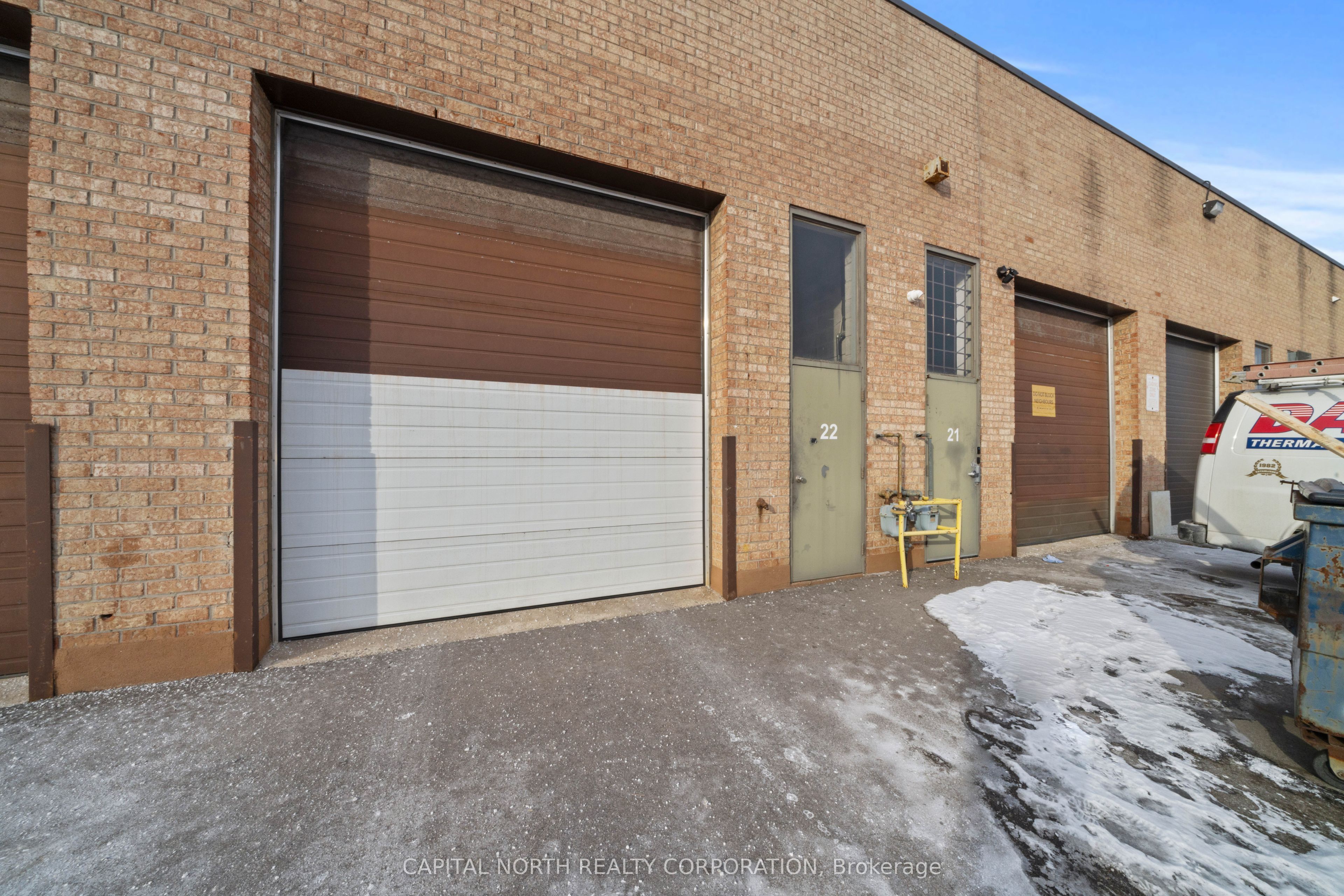 665 Millway Ave Property Photo 4
